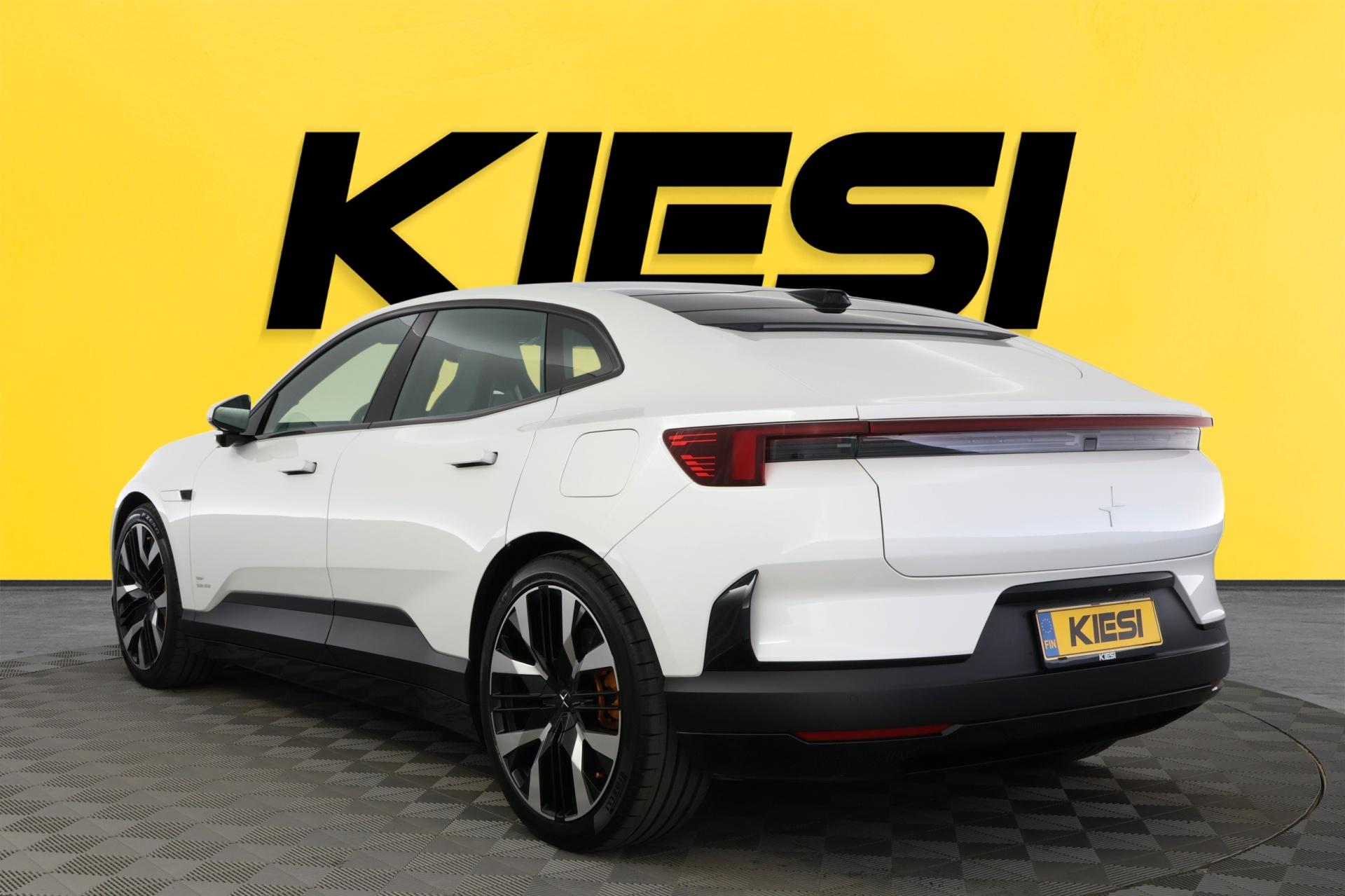 POLESTAR 4 2025