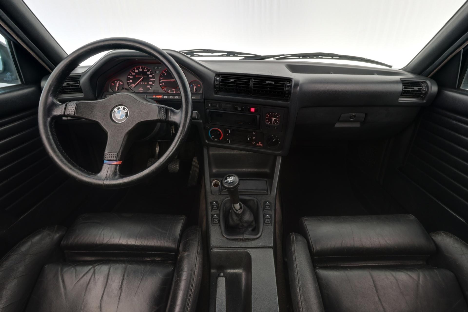 BMW 325 1987