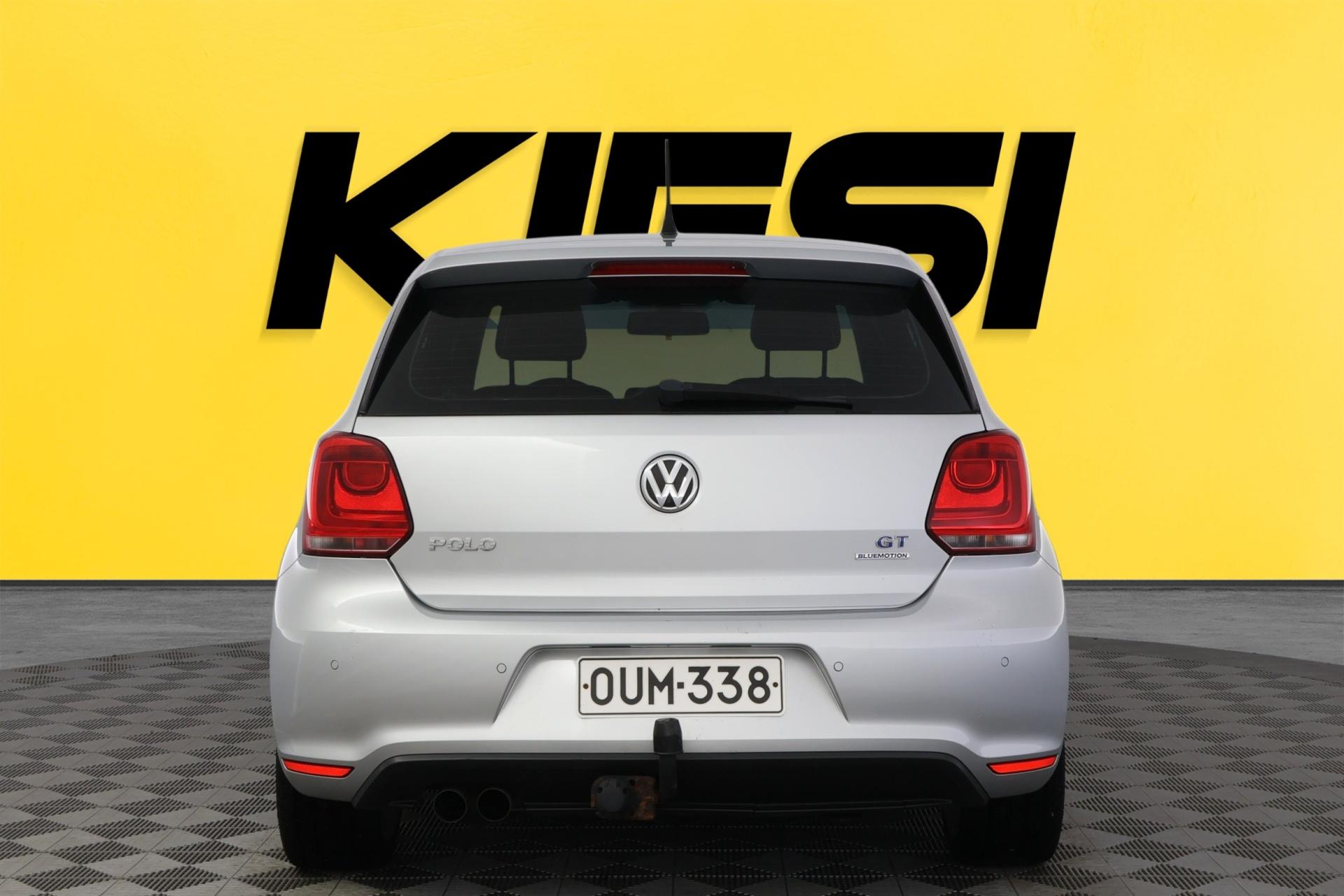 VOLKSWAGEN Polo 2014