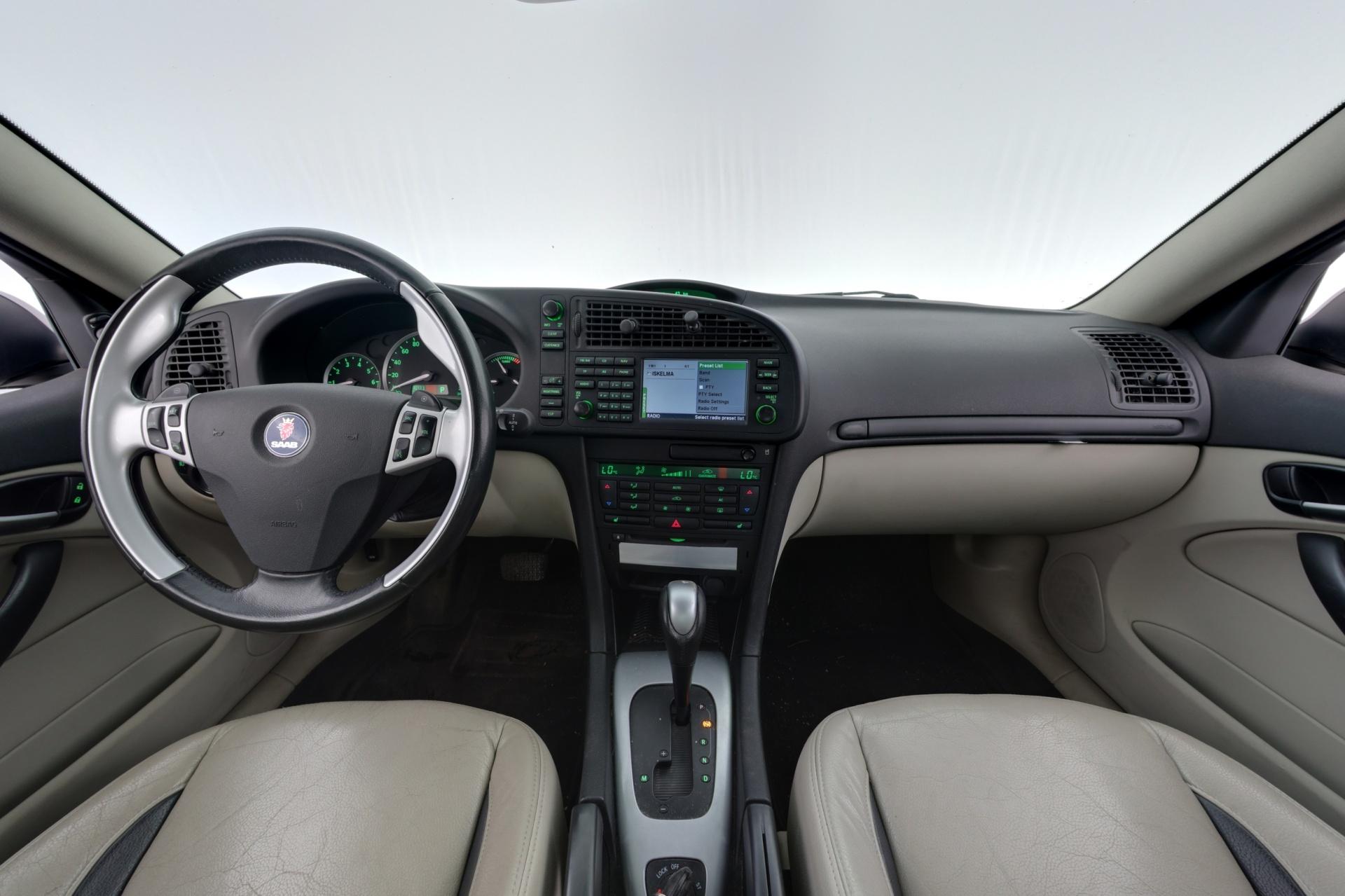 SAAB 9-3 2006