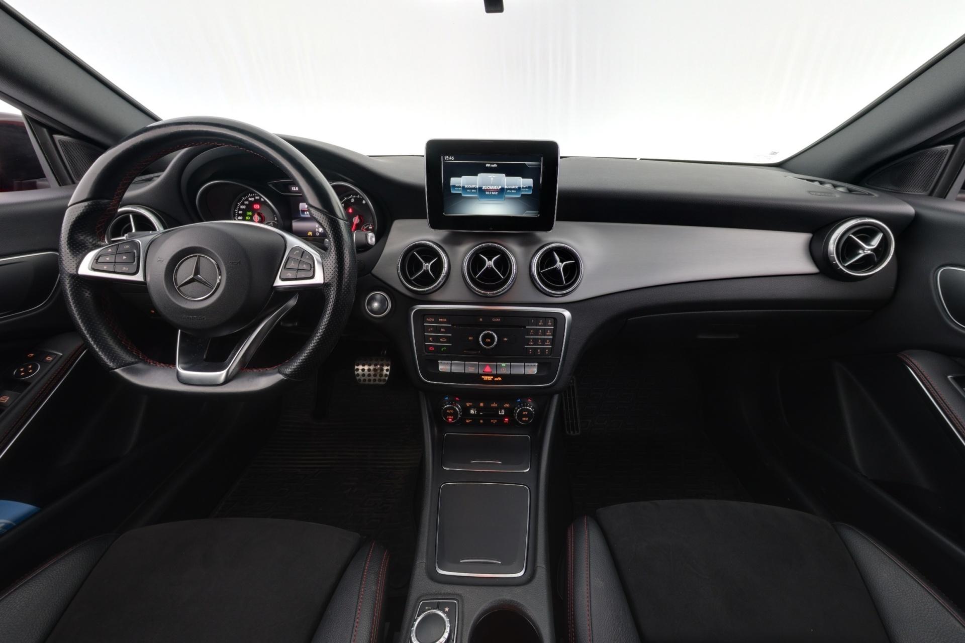 MERCEDES-BENZ CLA 2017