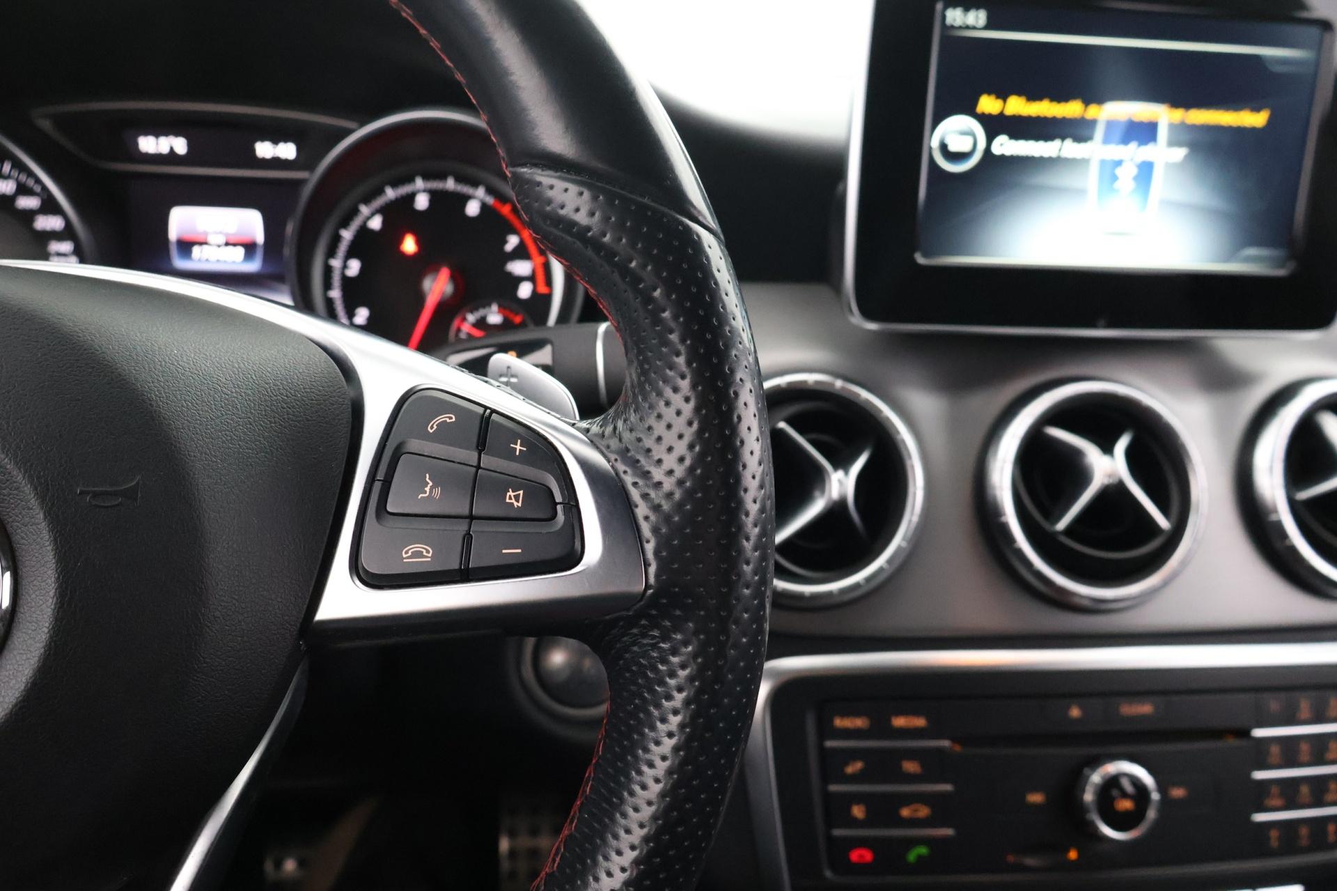 MERCEDES-BENZ CLA 2017
