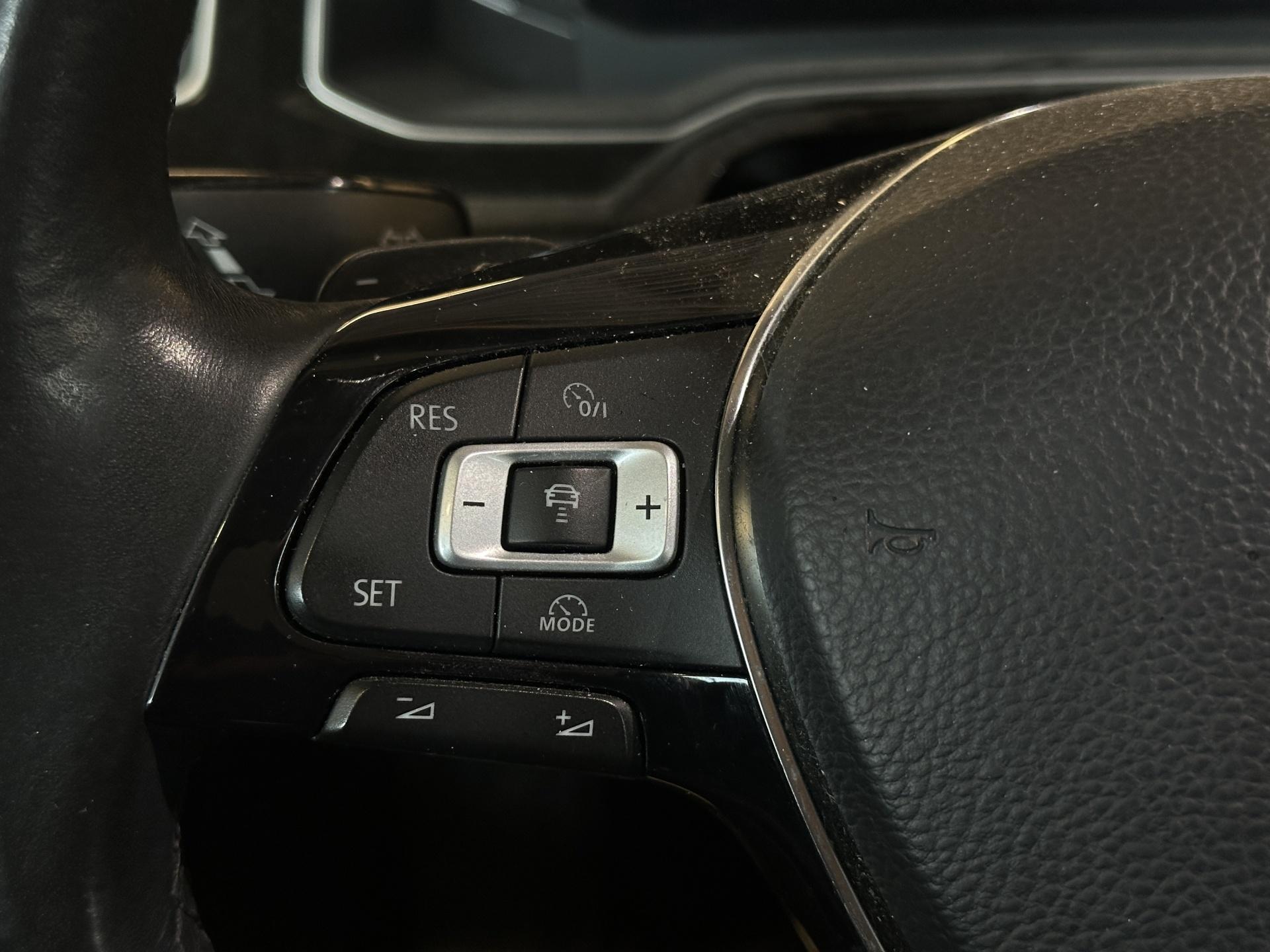 VOLKSWAGEN Polo 2020