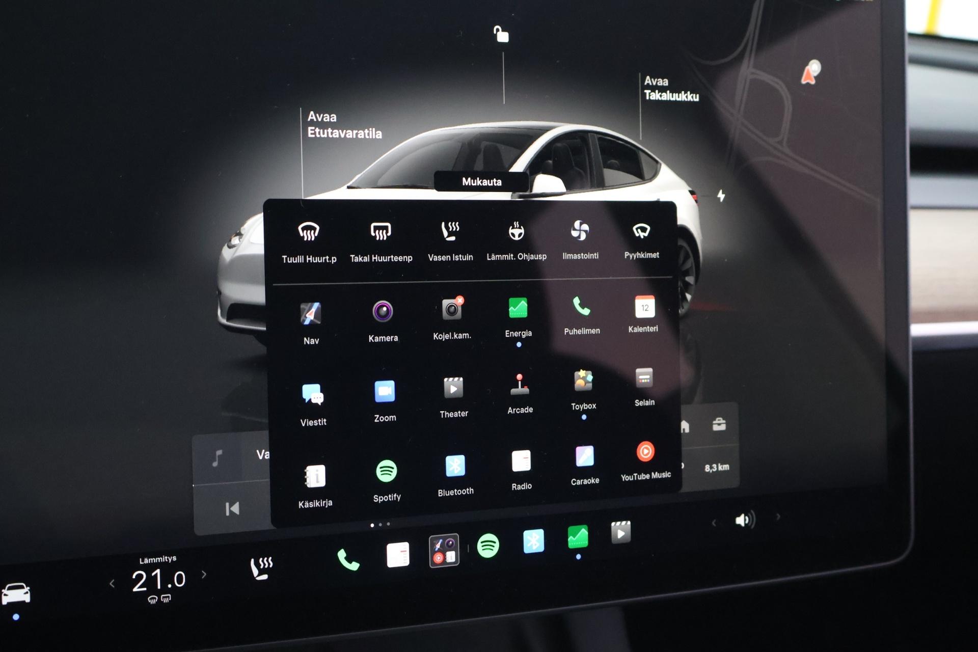 TESLA Model Y 2022