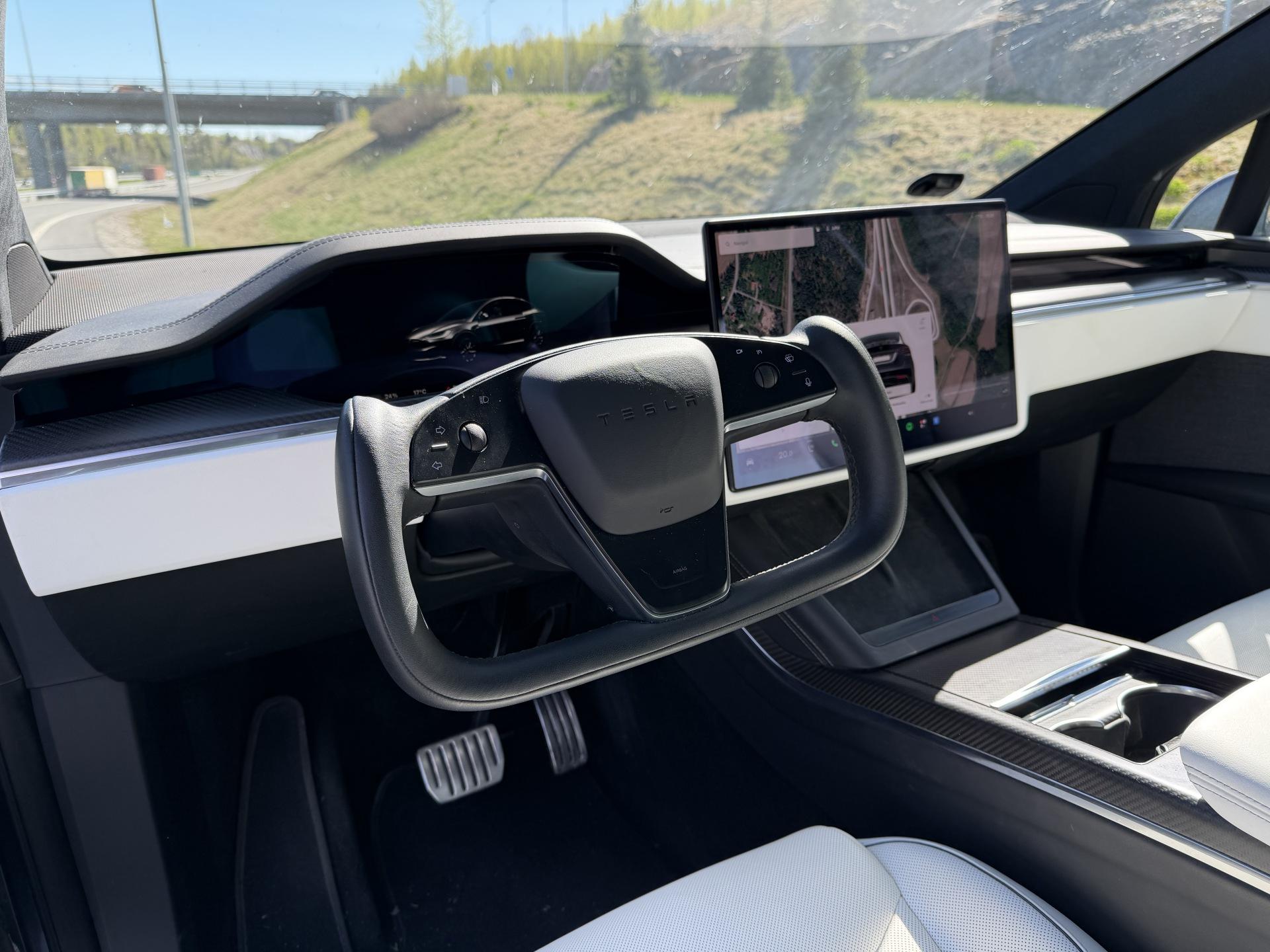 TESLA Model X 2023
