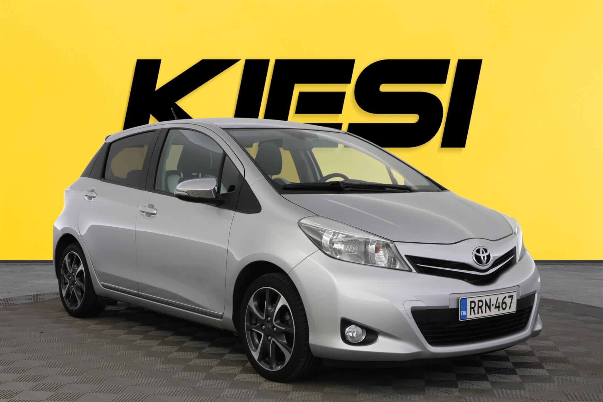 TOYOTA Yaris 2014