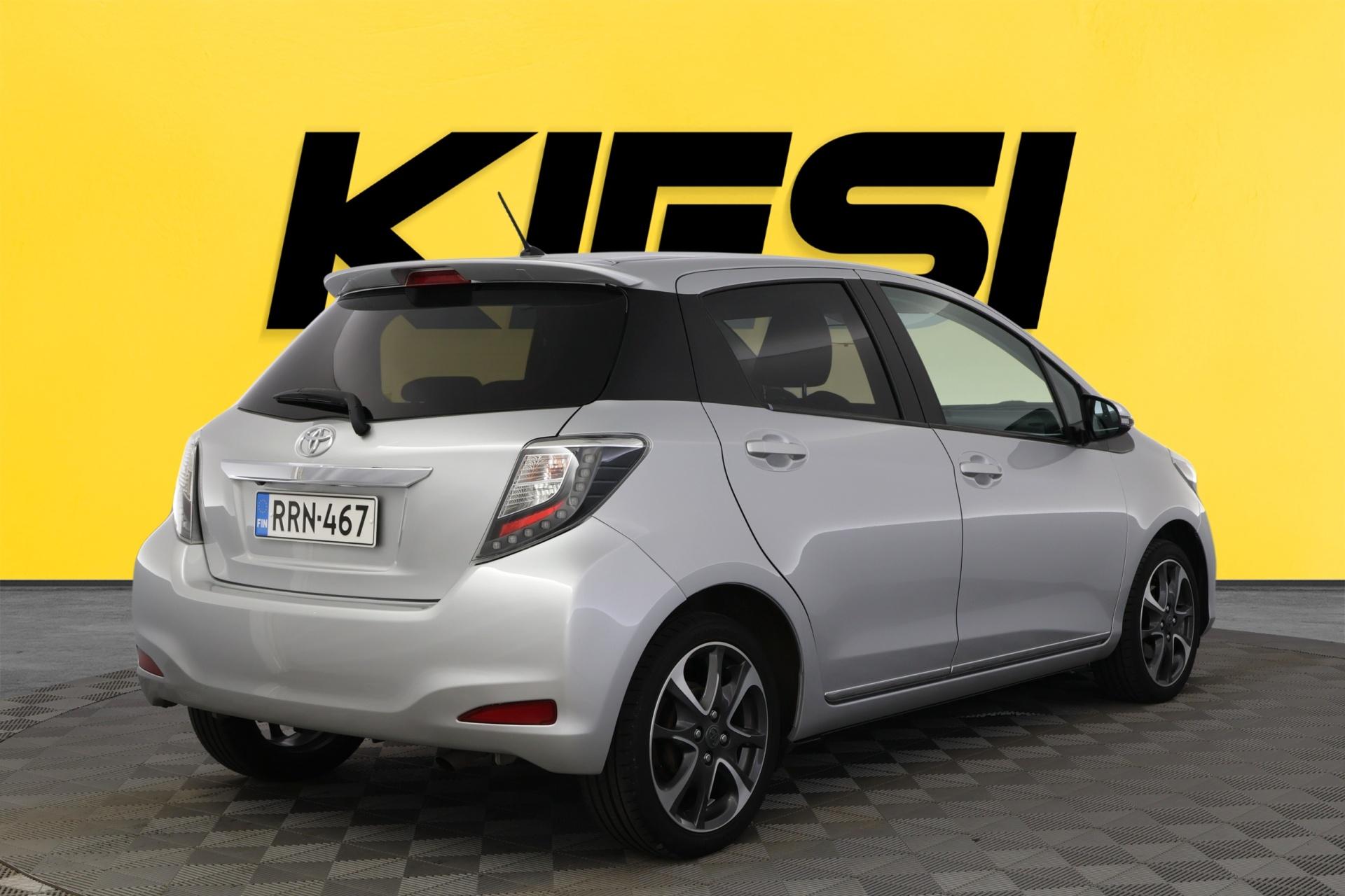 TOYOTA Yaris 2014