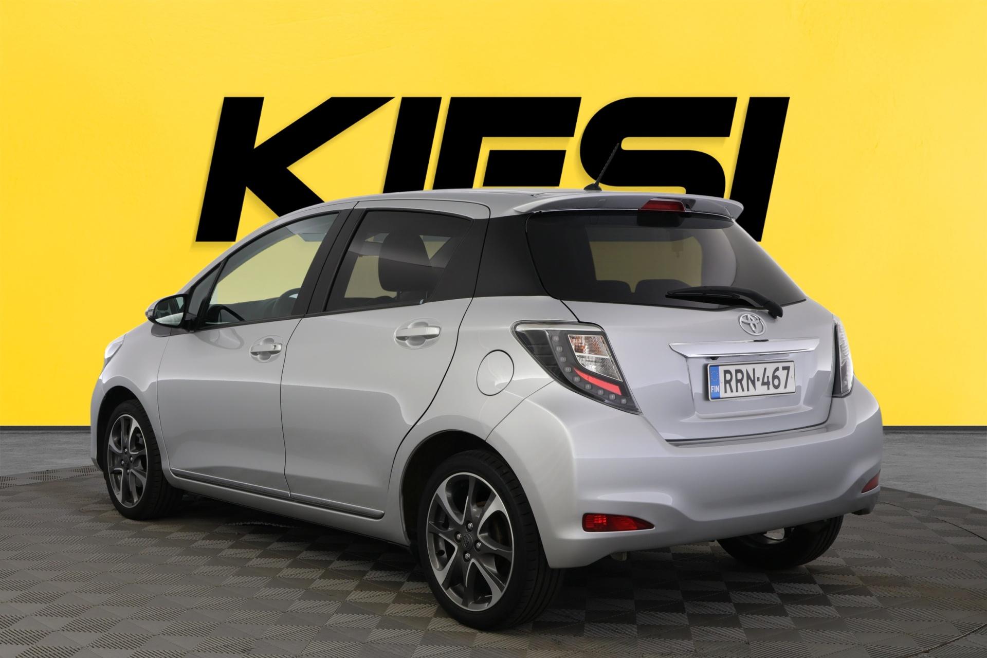 TOYOTA Yaris 2014