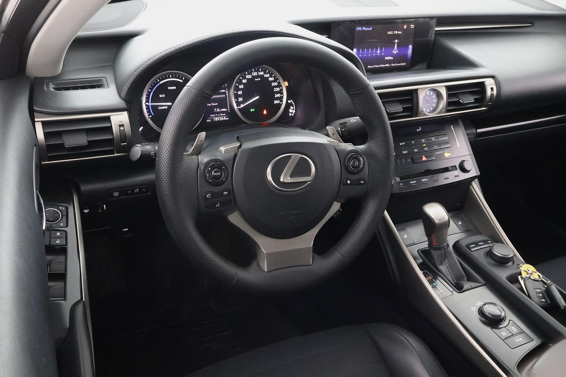 LEXUS IS 2013