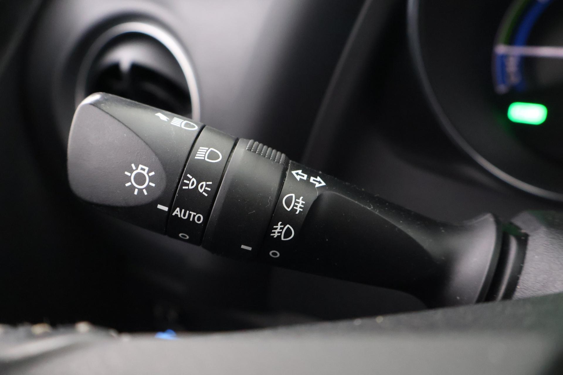 TOYOTA Auris 2017