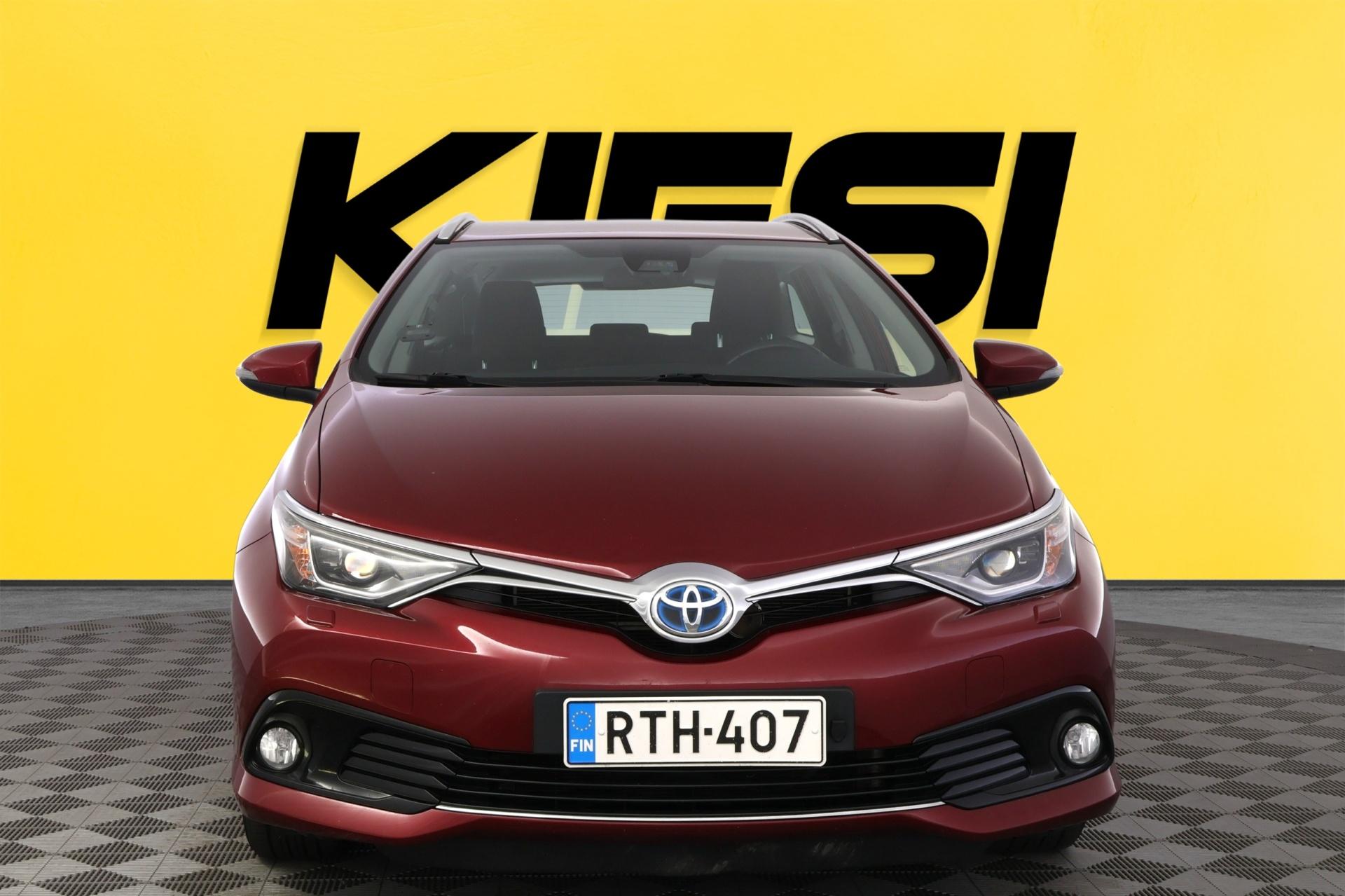 TOYOTA Auris 2017