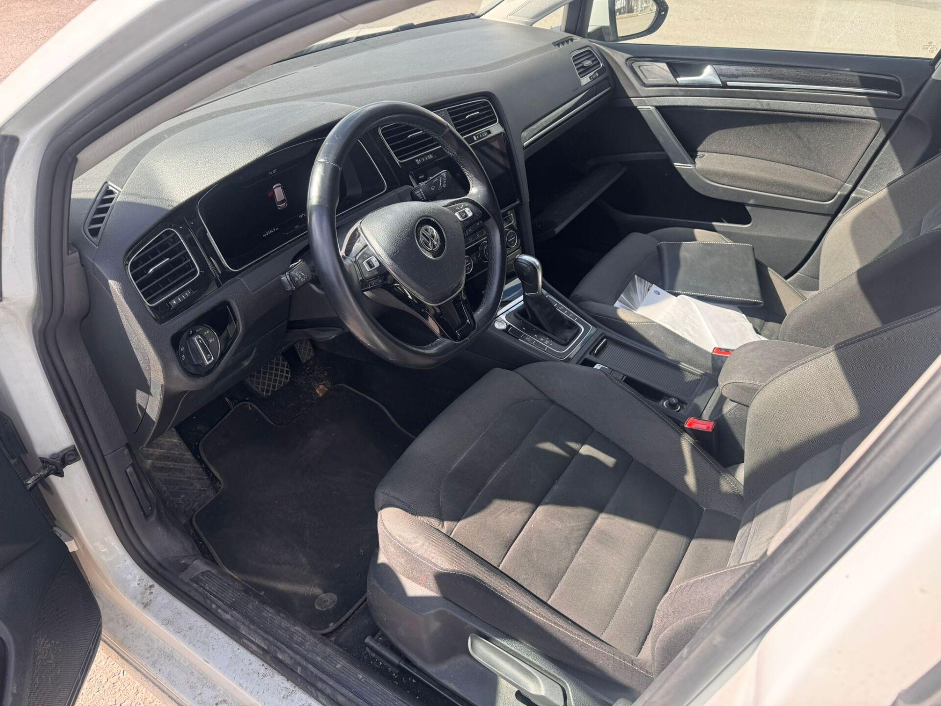 VOLKSWAGEN Golf 2018