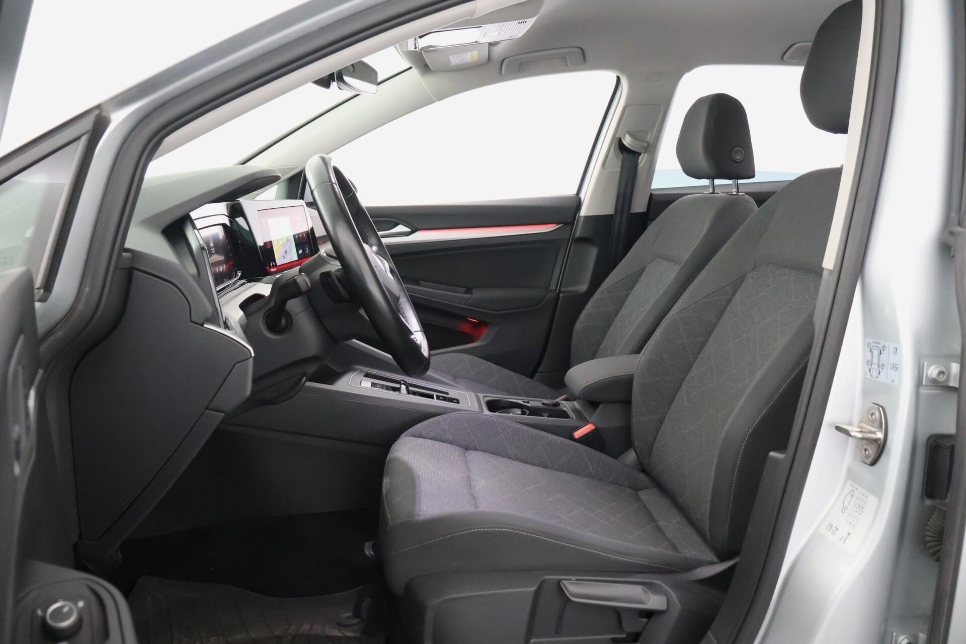 VOLKSWAGEN Golf 2021