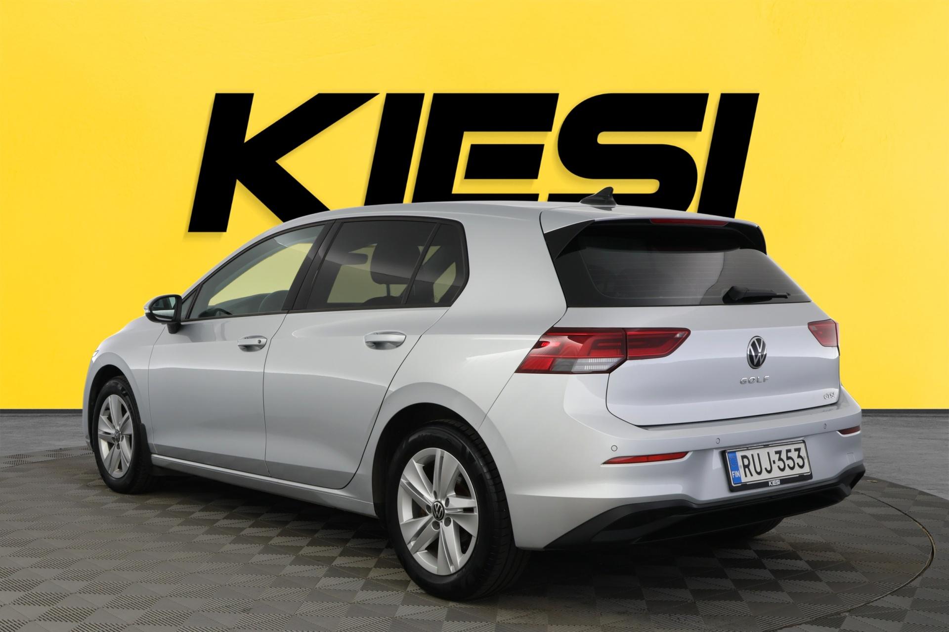 VOLKSWAGEN Golf 2021