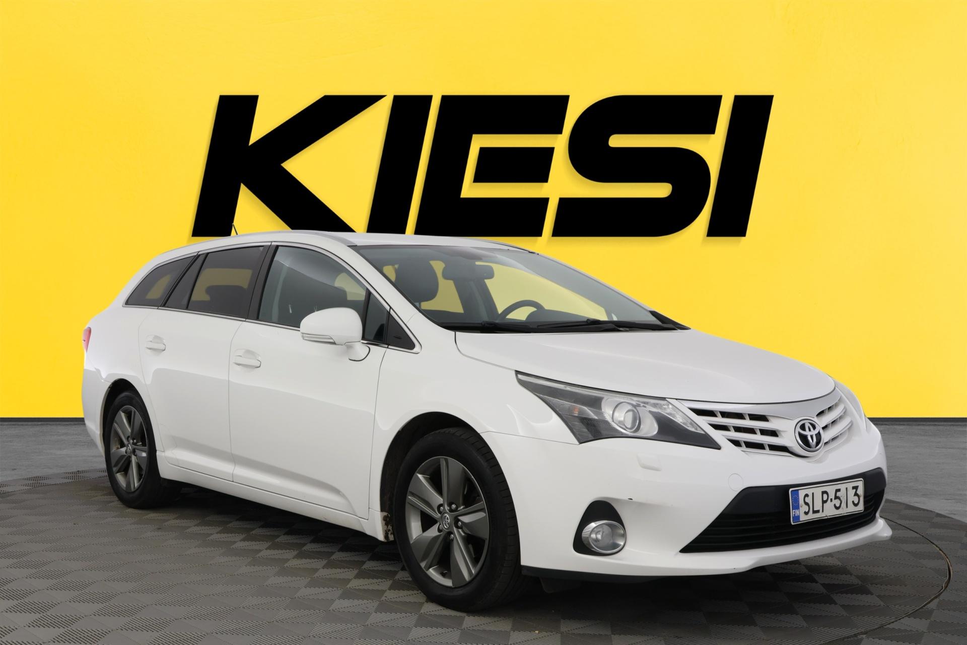 TOYOTA Avensis 2015