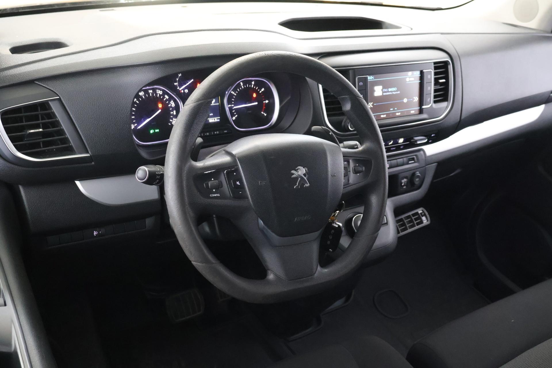 PEUGEOT Traveller 2017