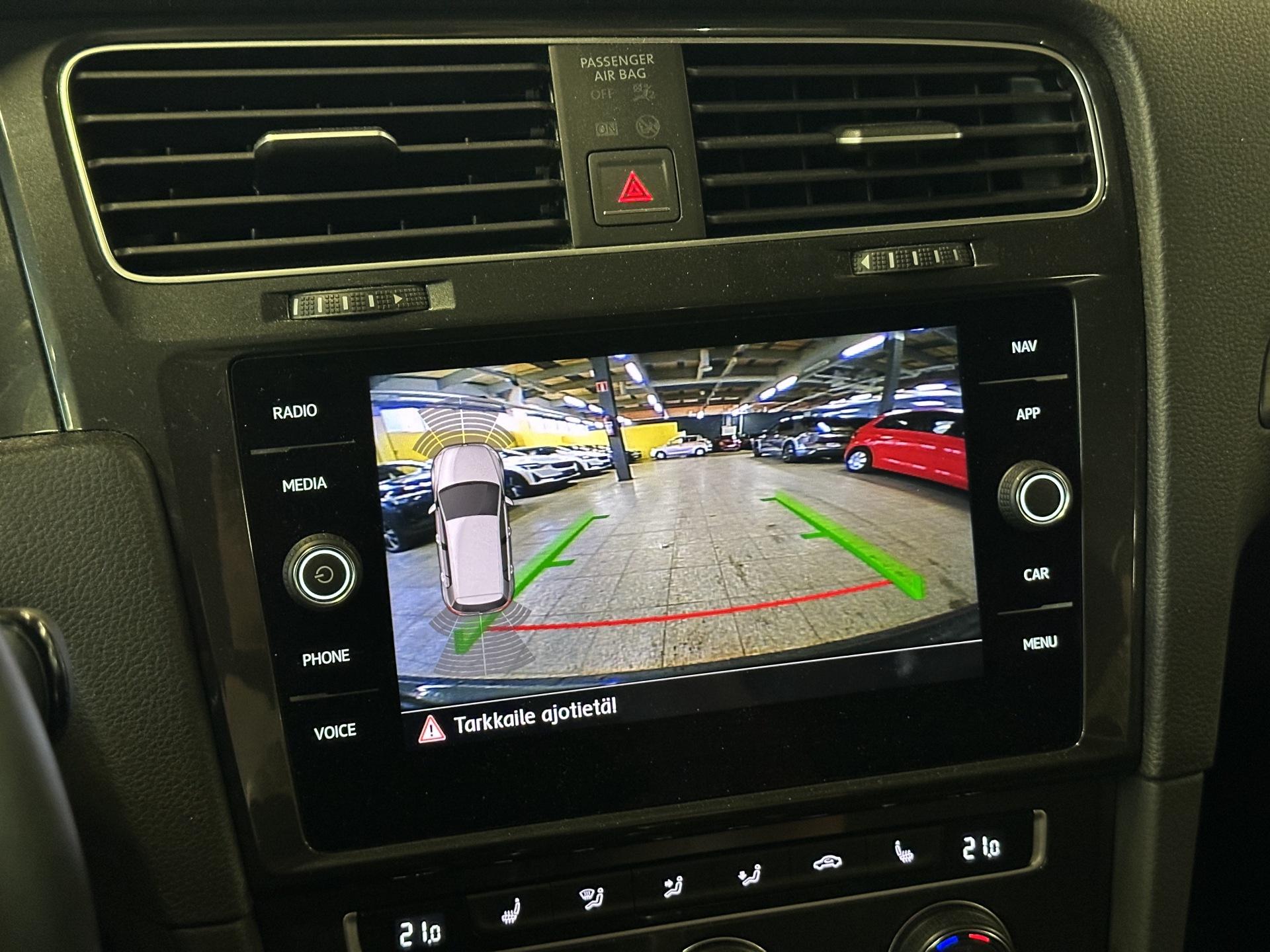 VOLKSWAGEN Golf 2017