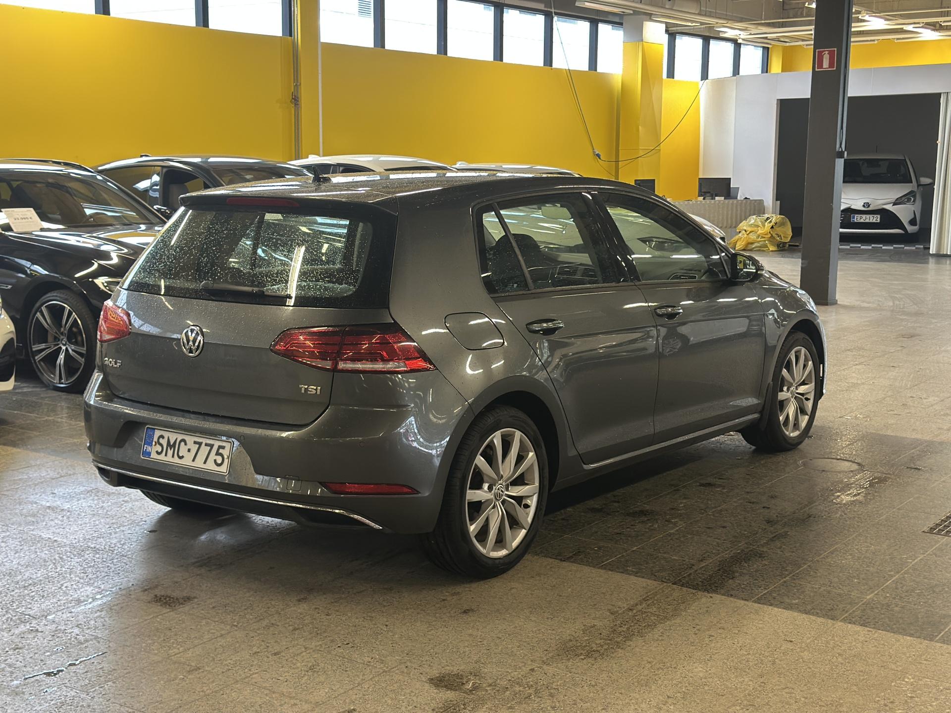 VOLKSWAGEN Golf 2017
