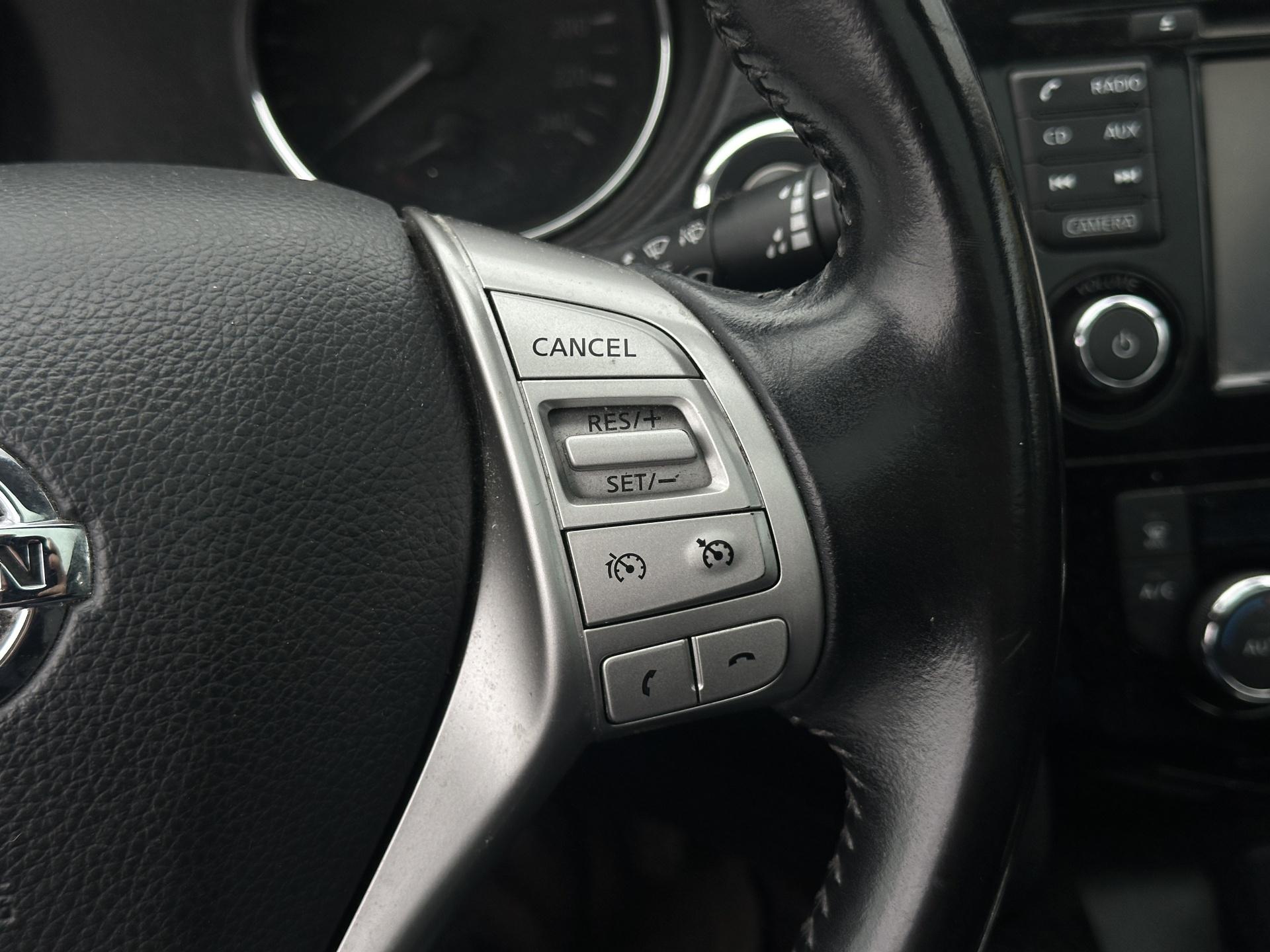 NISSAN Qashqai 2015