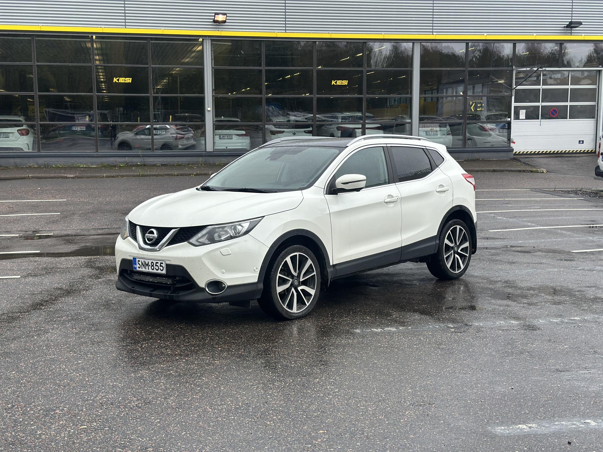 NISSAN Qashqai 2015