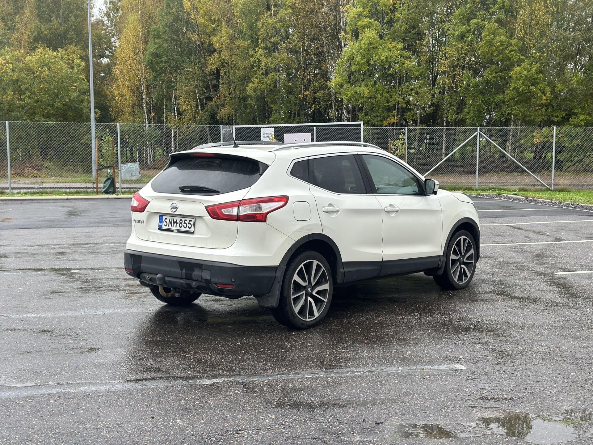 NISSAN Qashqai 2015