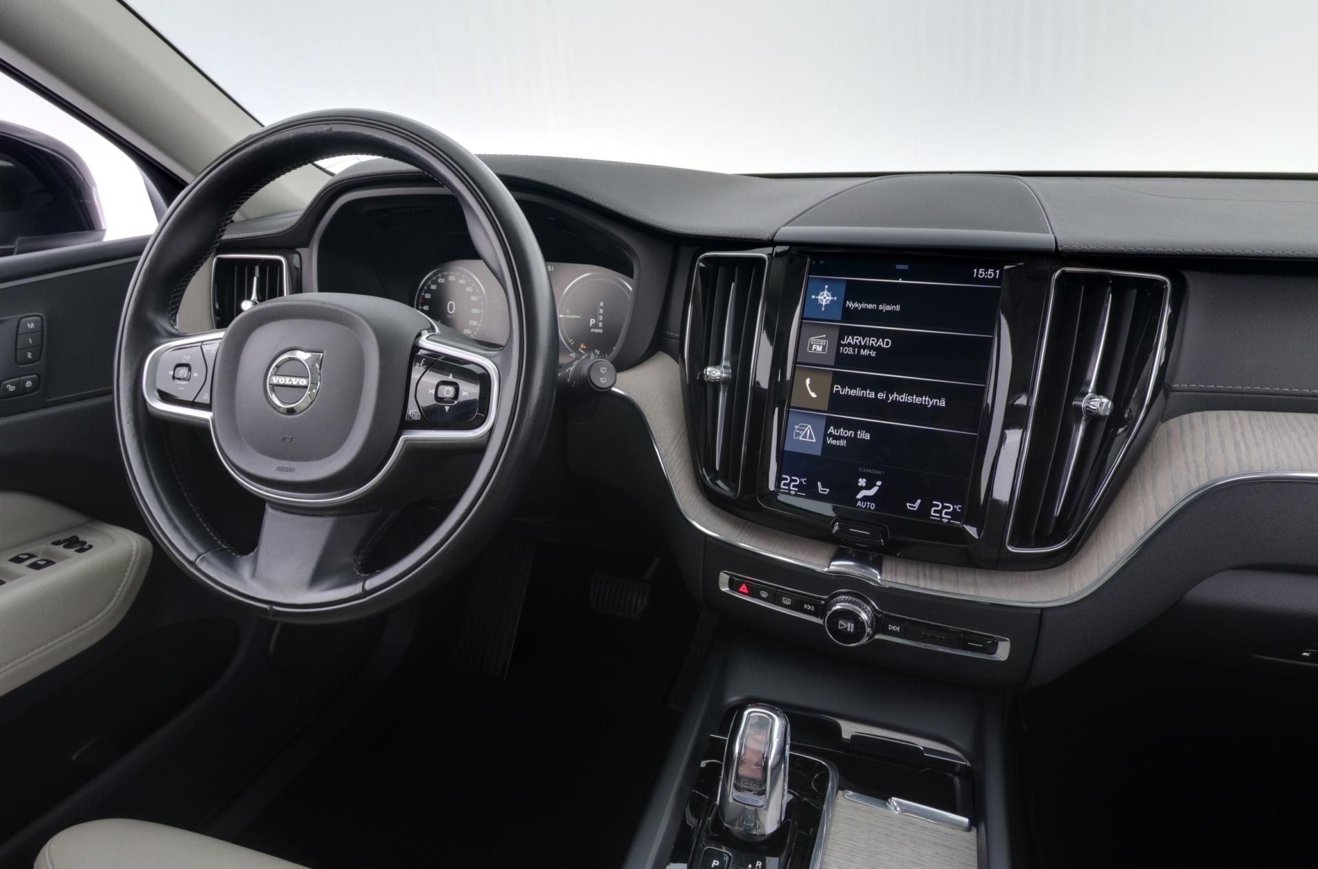 VOLVO XC60 2019