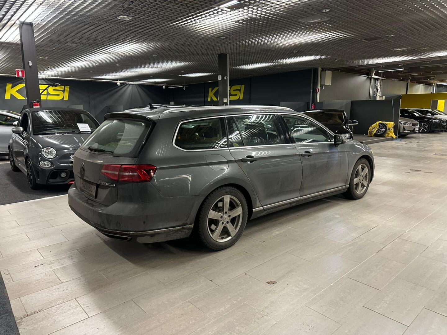 VOLKSWAGEN Passat 2016