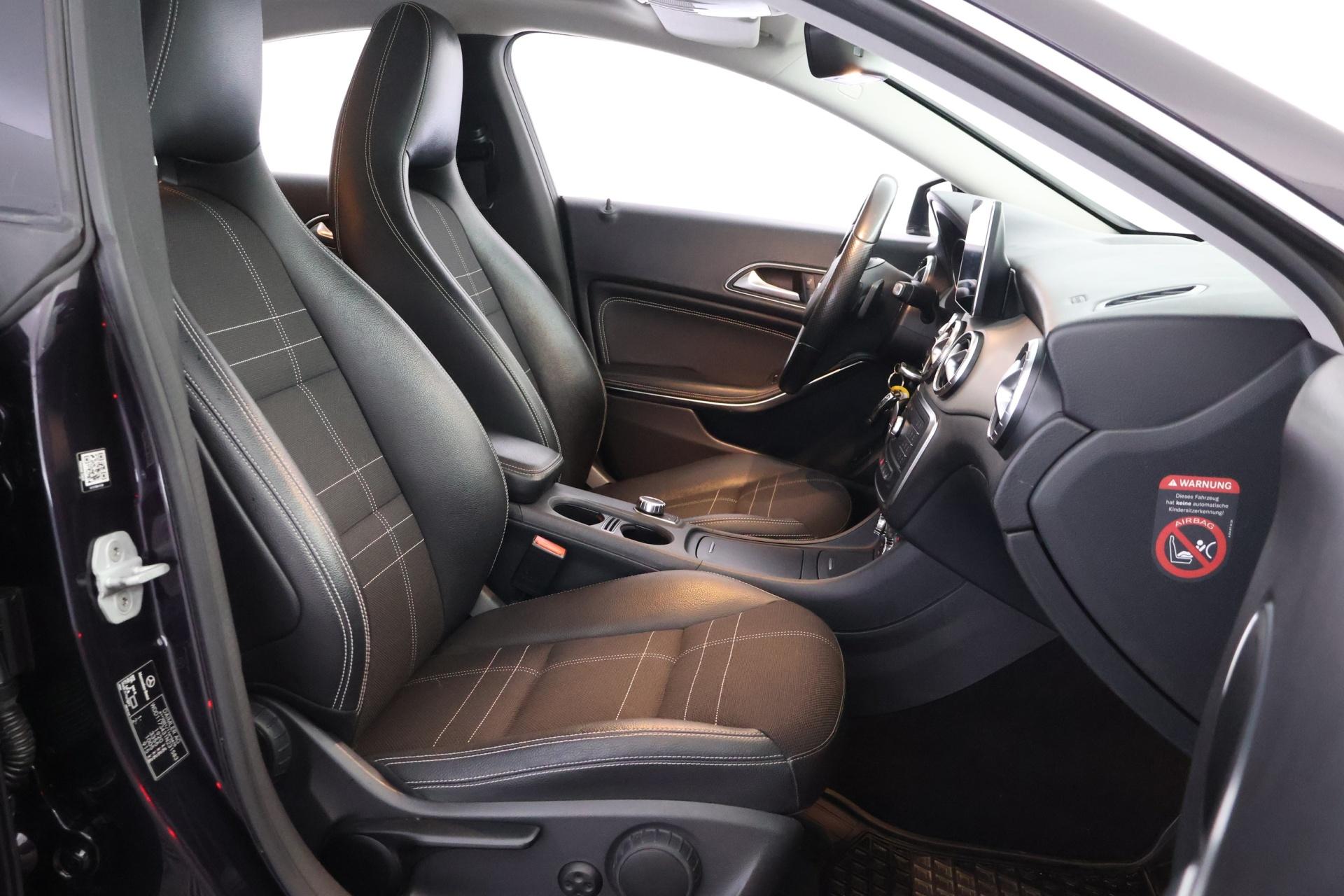 MERCEDES-BENZ CLA 2015
