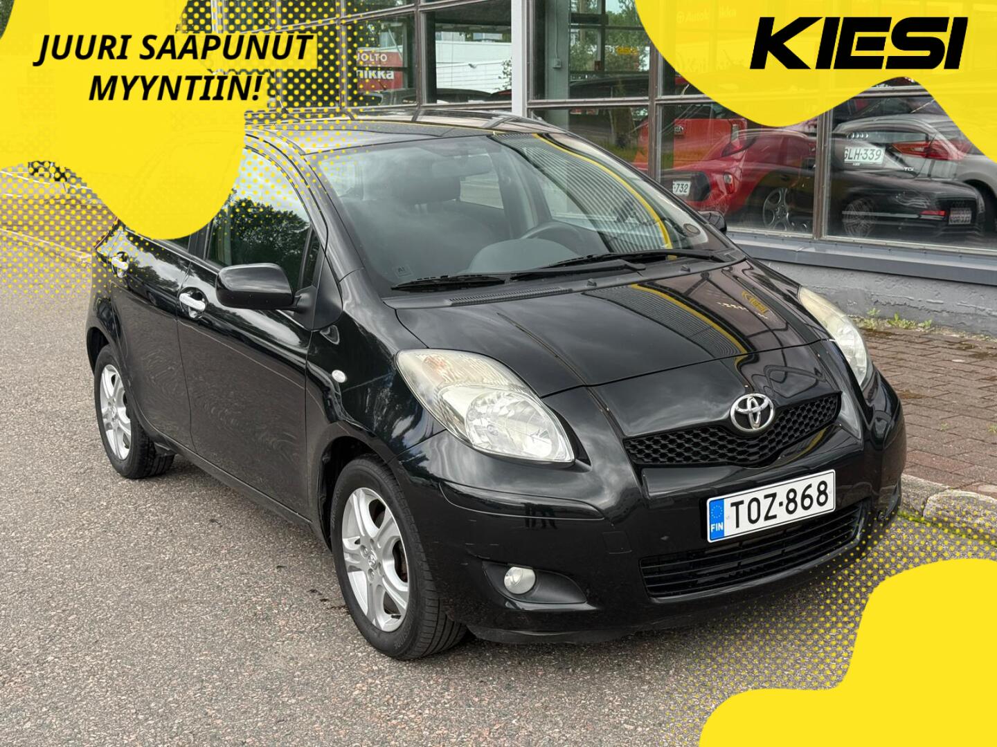 TOYOTA Yaris 2011