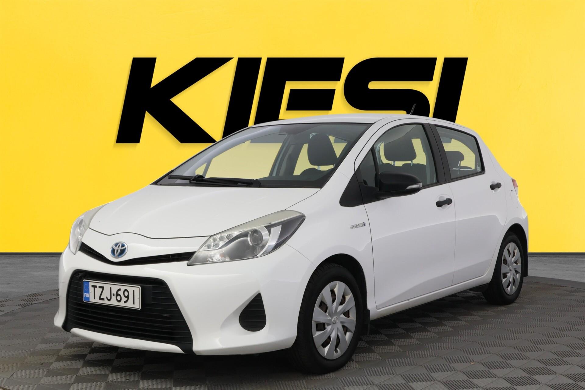 TOYOTA Yaris 2014
