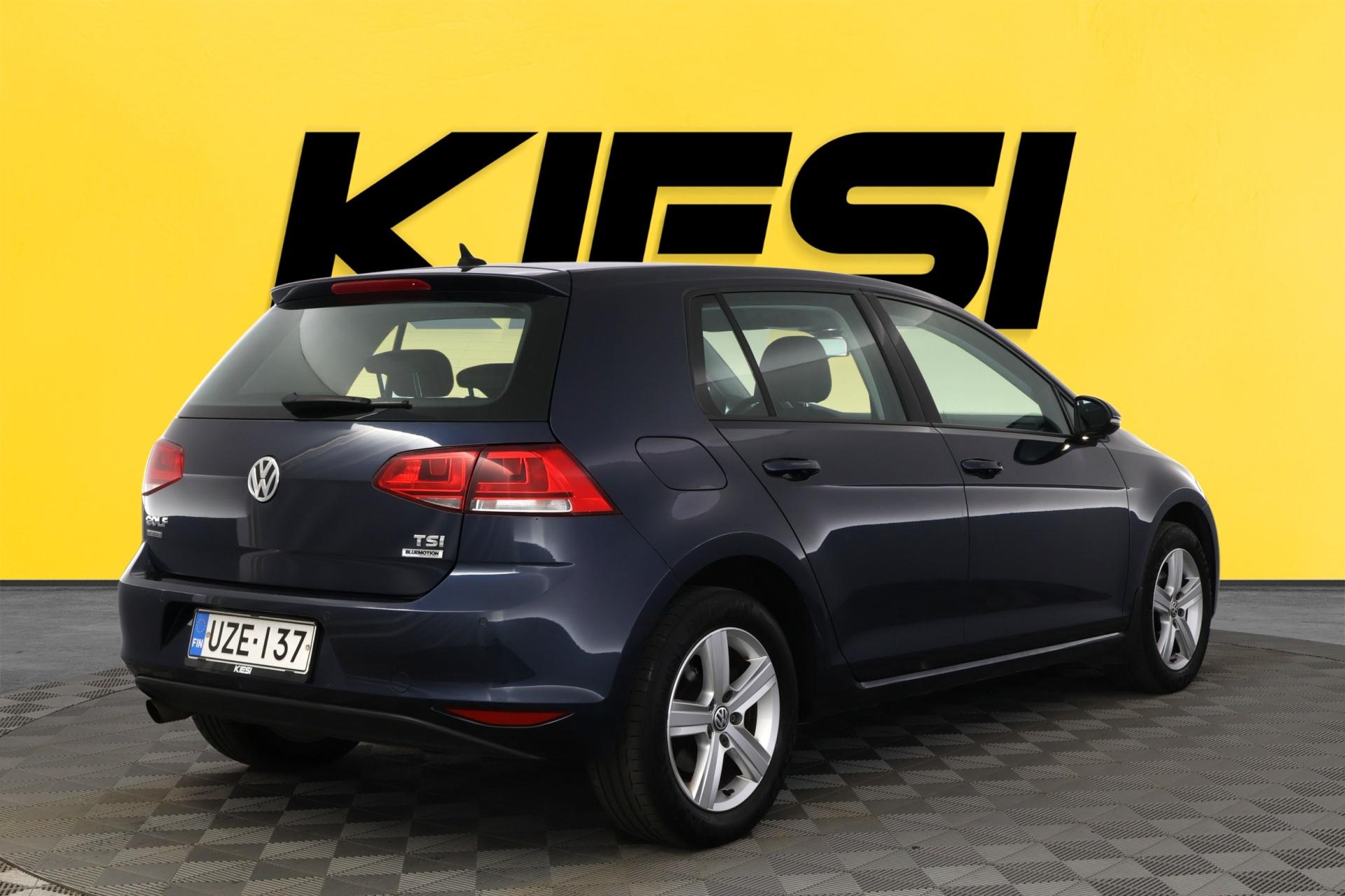 VOLKSWAGEN Golf 2016