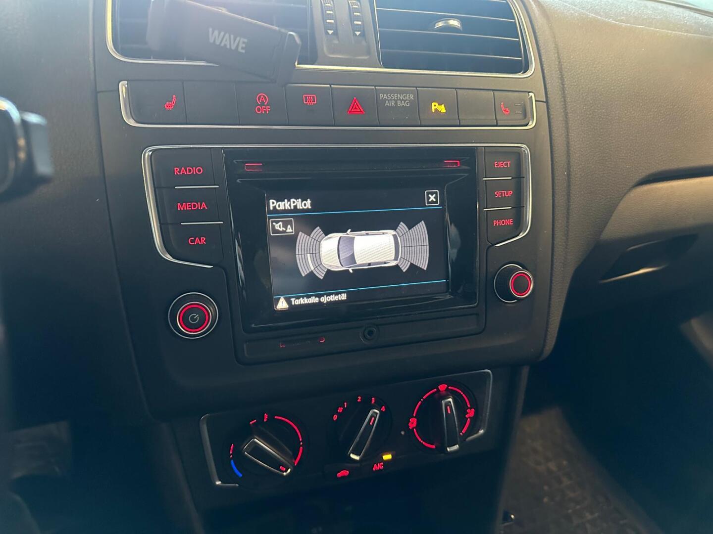 VOLKSWAGEN Polo 2017