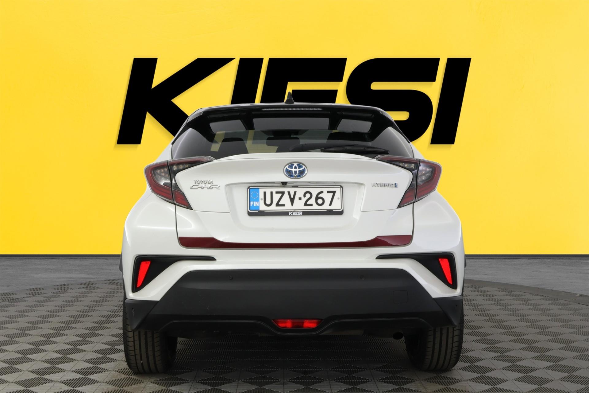 TOYOTA C-HR 2017