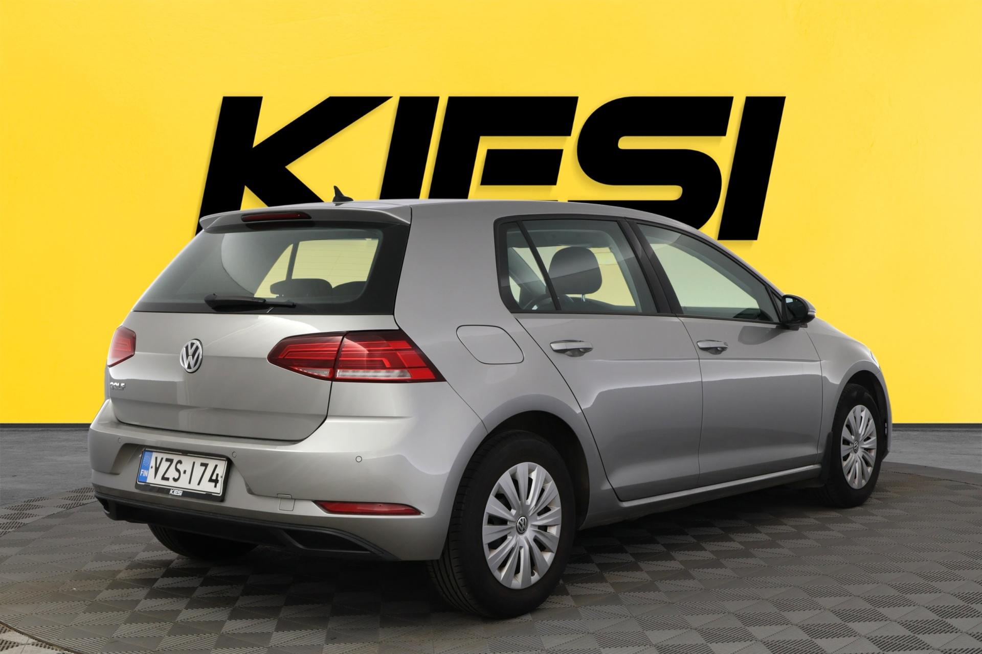 VOLKSWAGEN Golf 2018