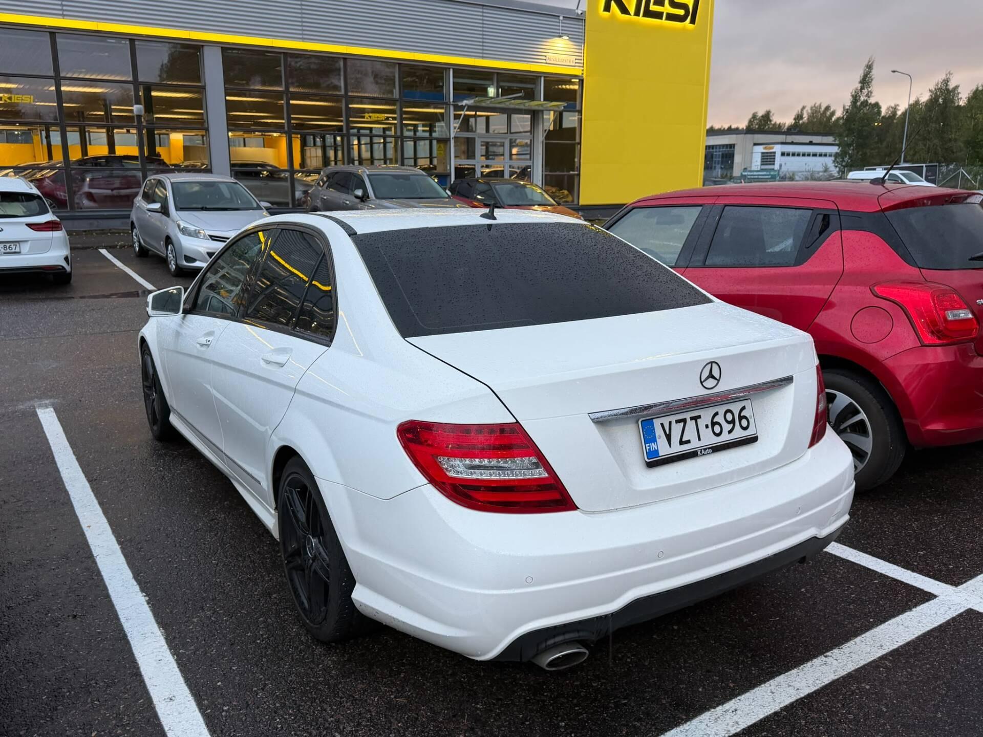 MERCEDES-BENZ C 2014