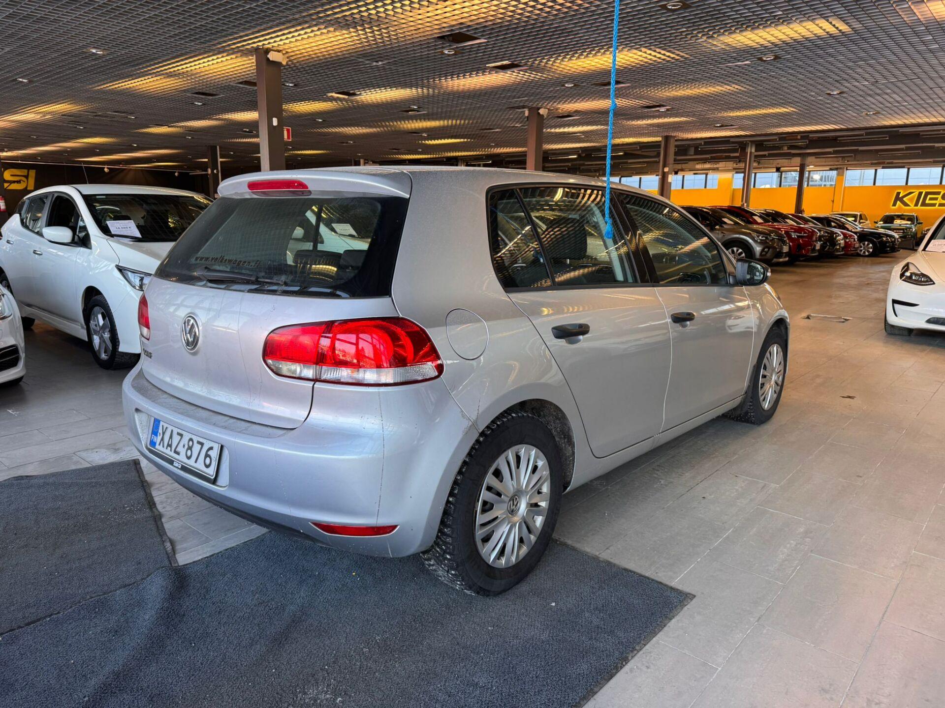 VOLKSWAGEN Golf 2011