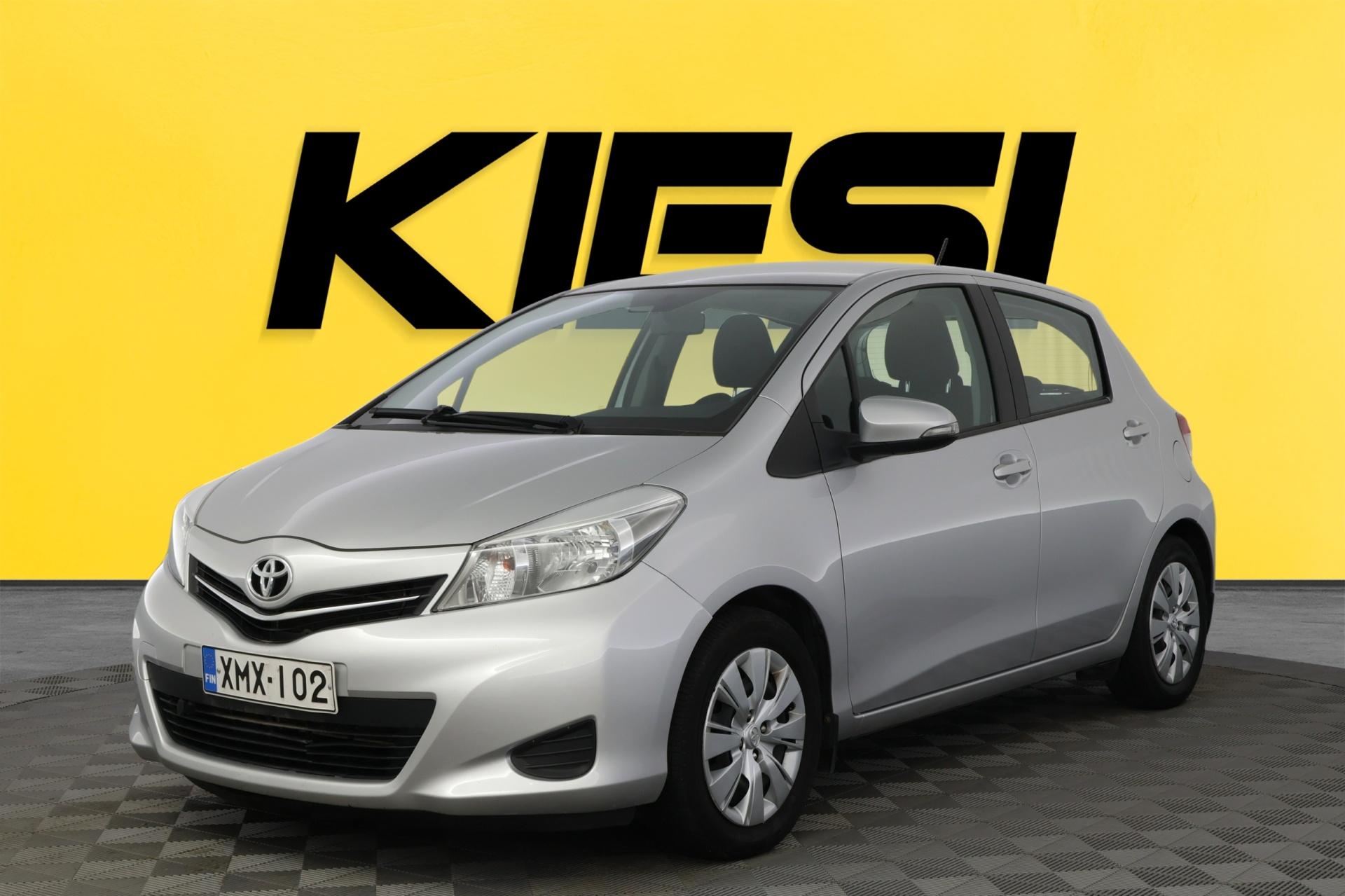 TOYOTA Yaris 2013