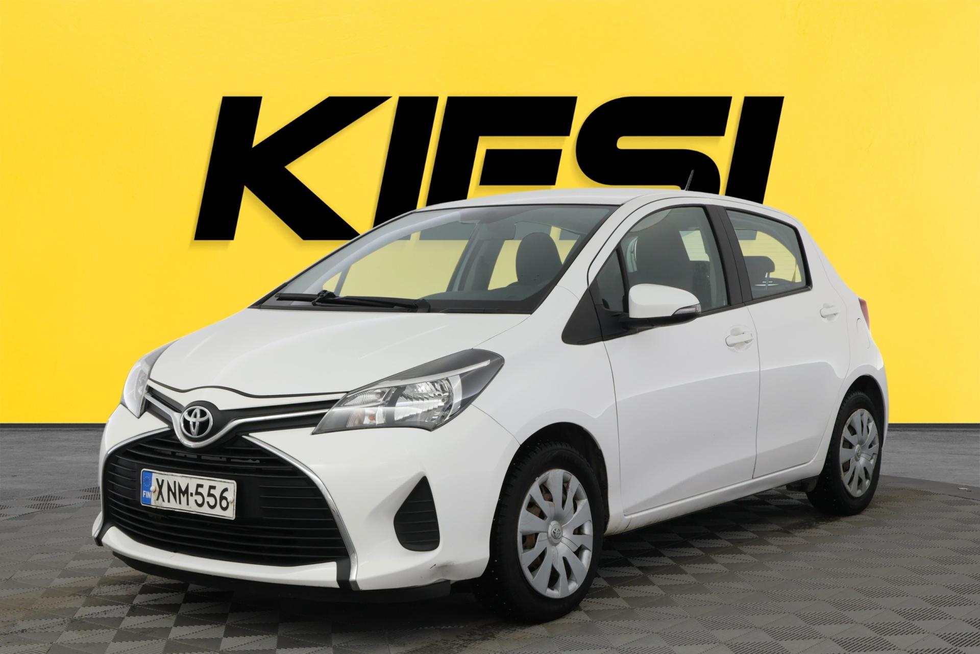 TOYOTA Yaris 2015