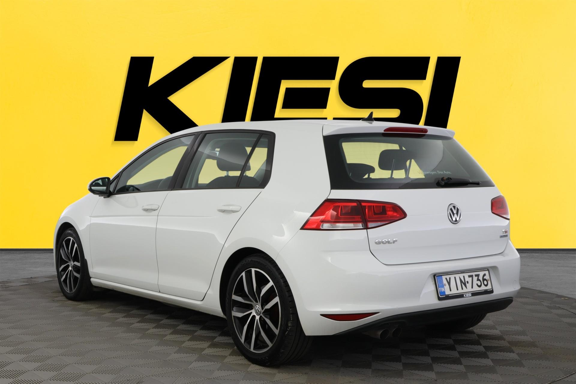 VOLKSWAGEN Golf 2014