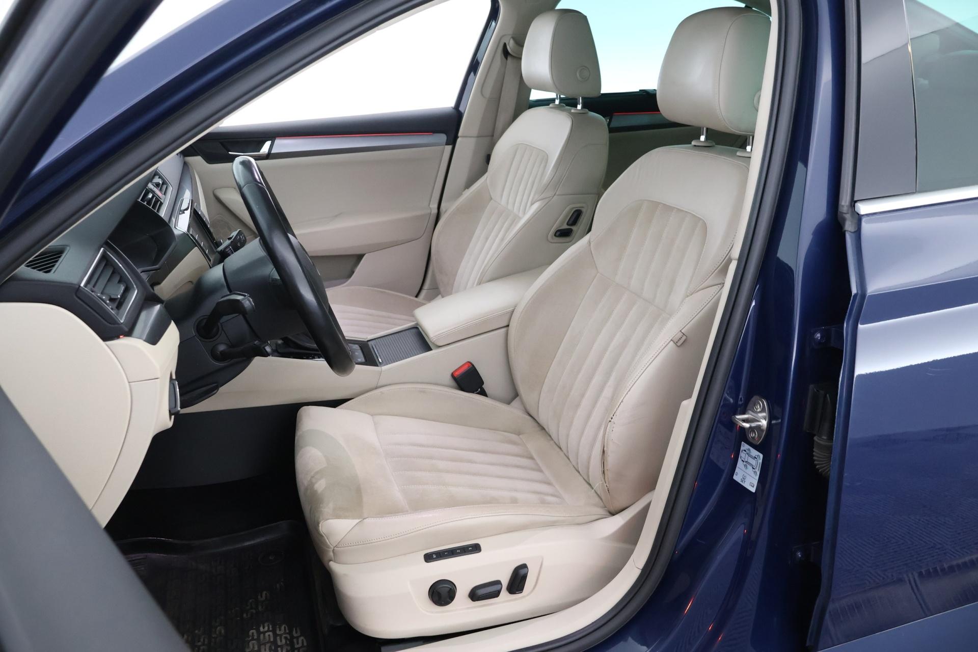SKODA Superb 2016