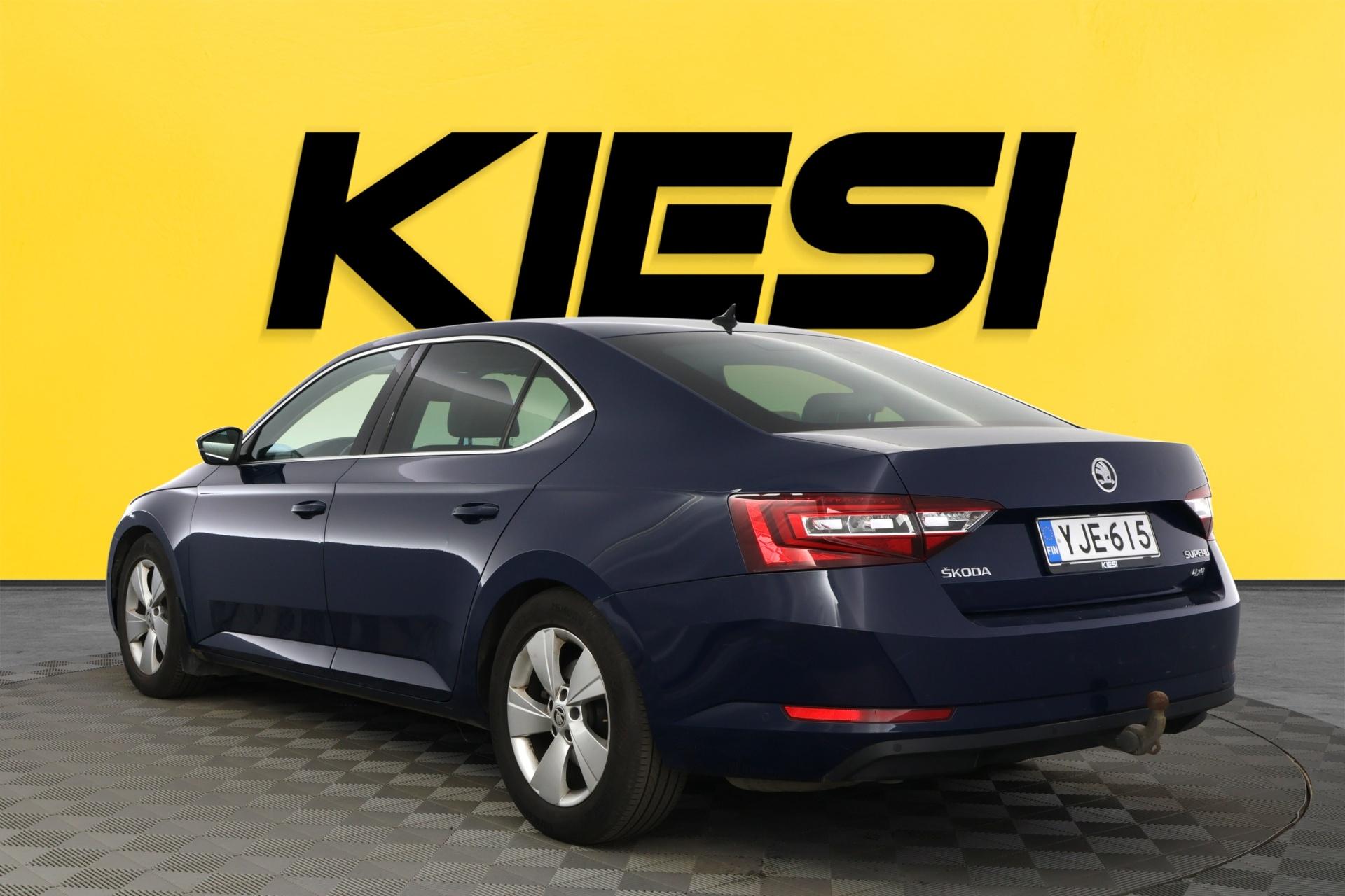 SKODA Superb 2016