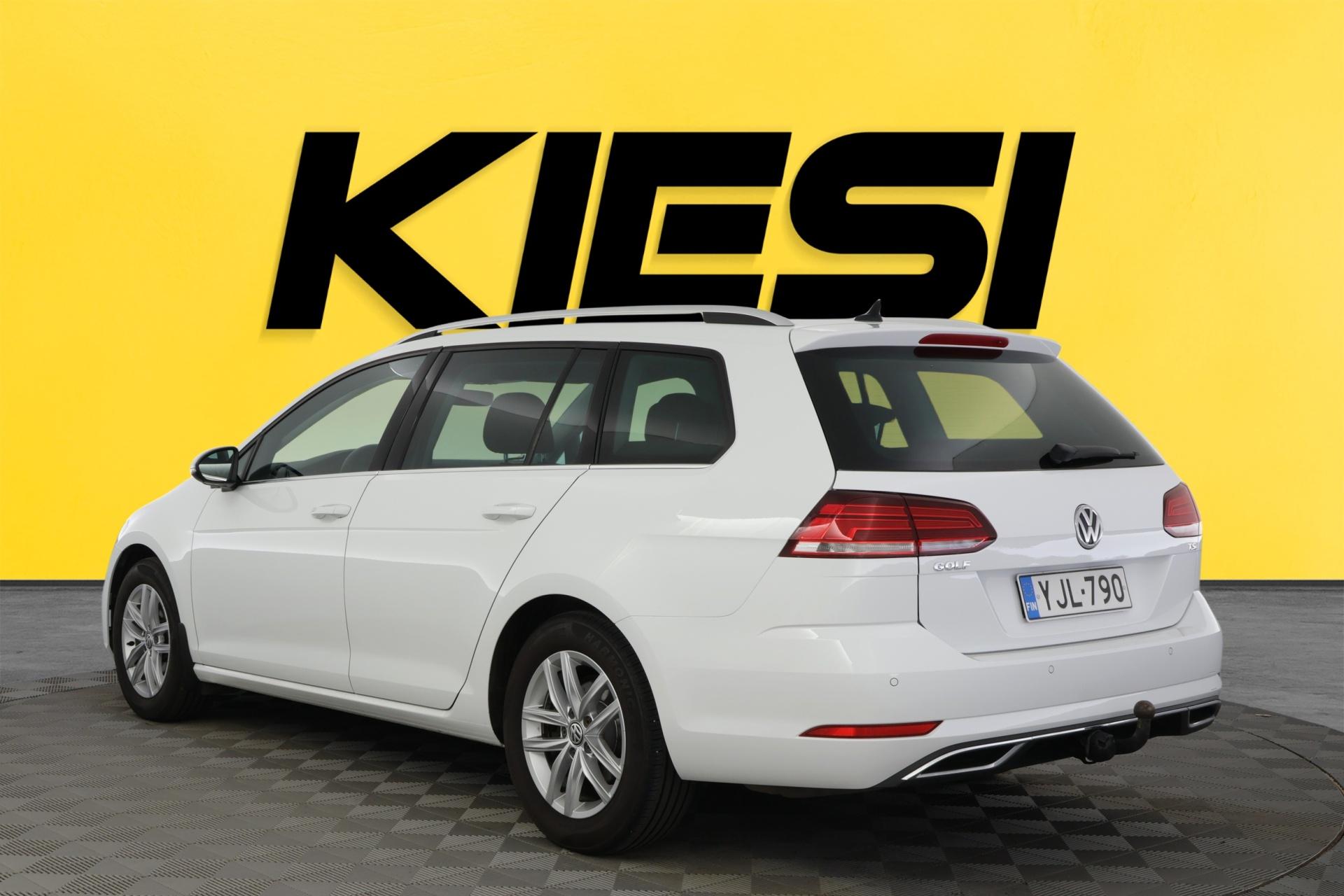 VOLKSWAGEN Golf 2017