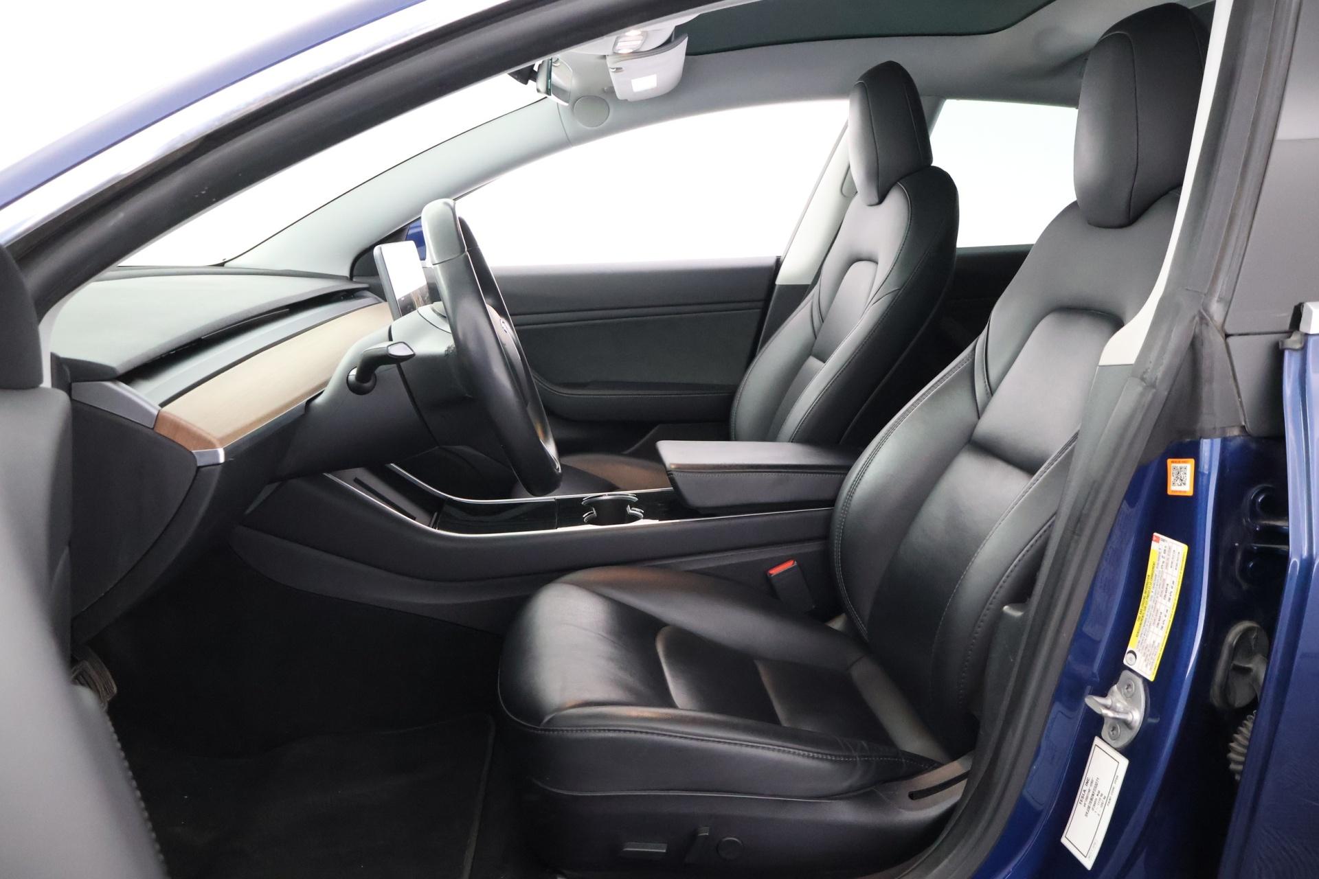 TESLA Model 3 2019