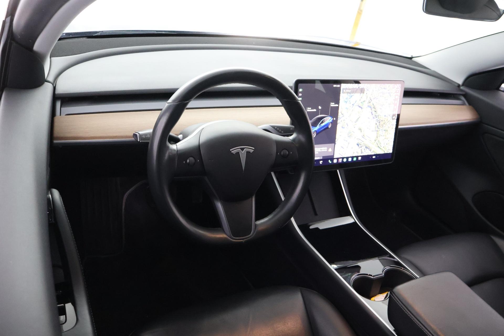 TESLA Model 3 2019