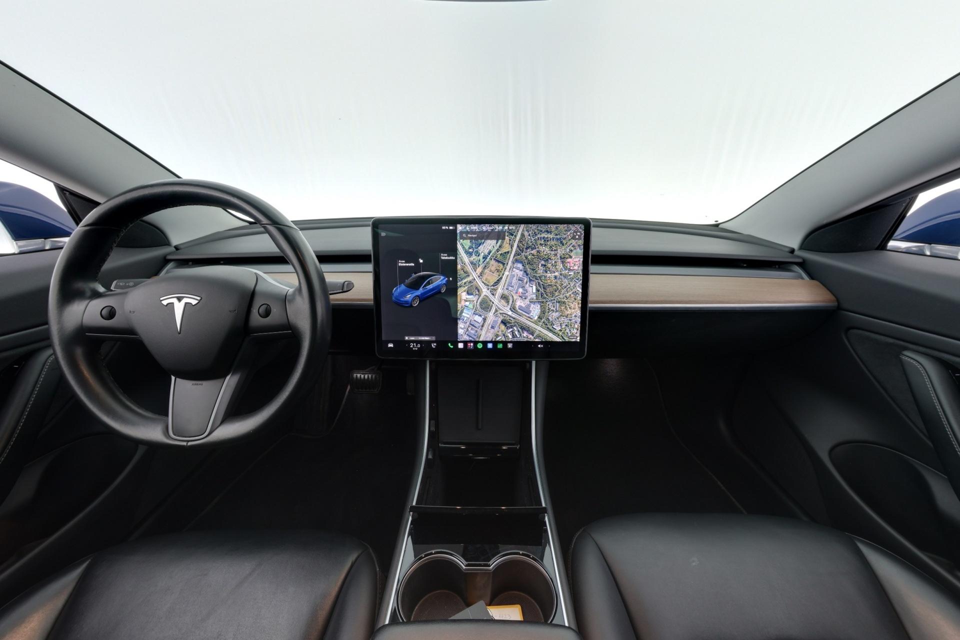 TESLA Model 3 2019