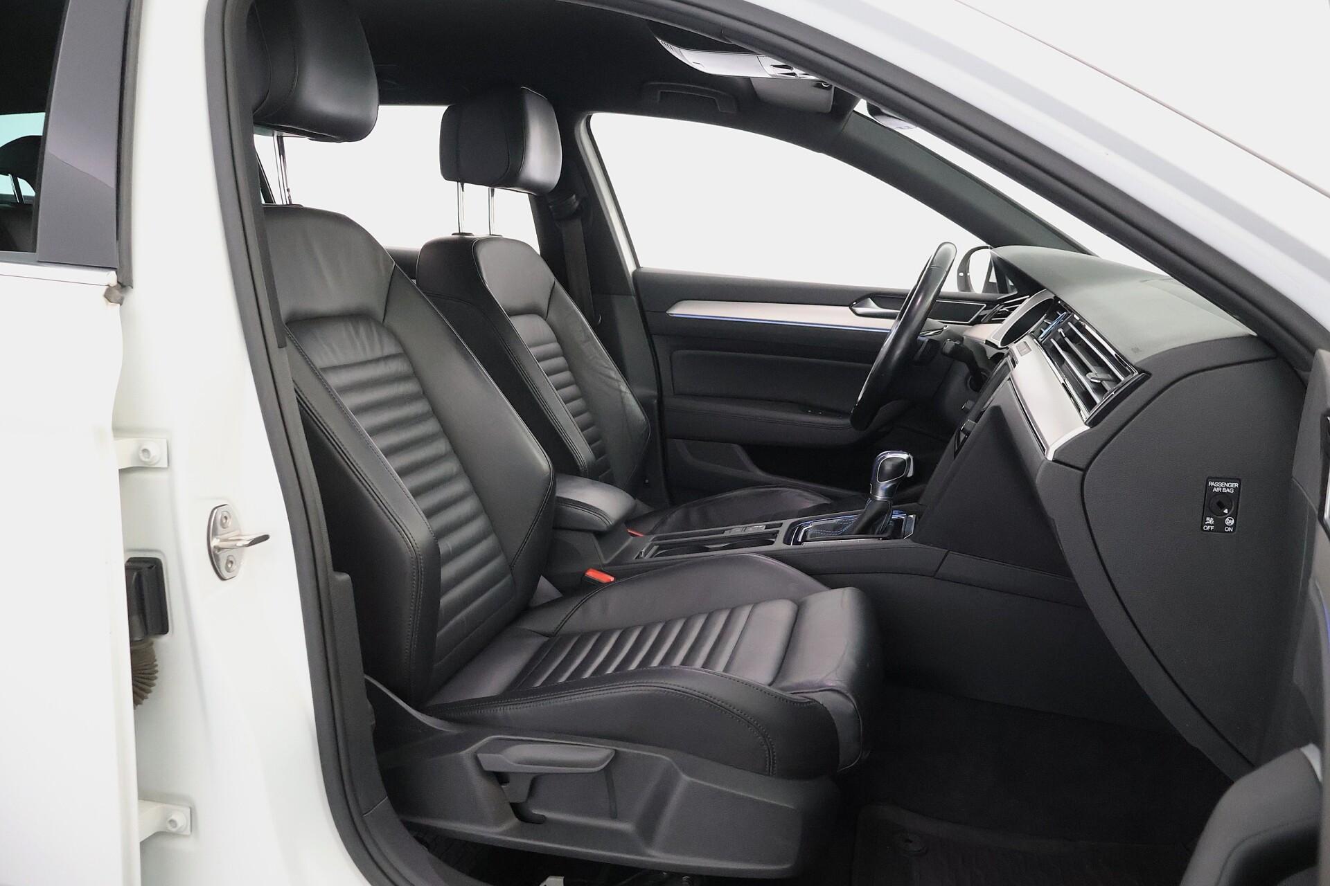 VOLKSWAGEN Passat 2016