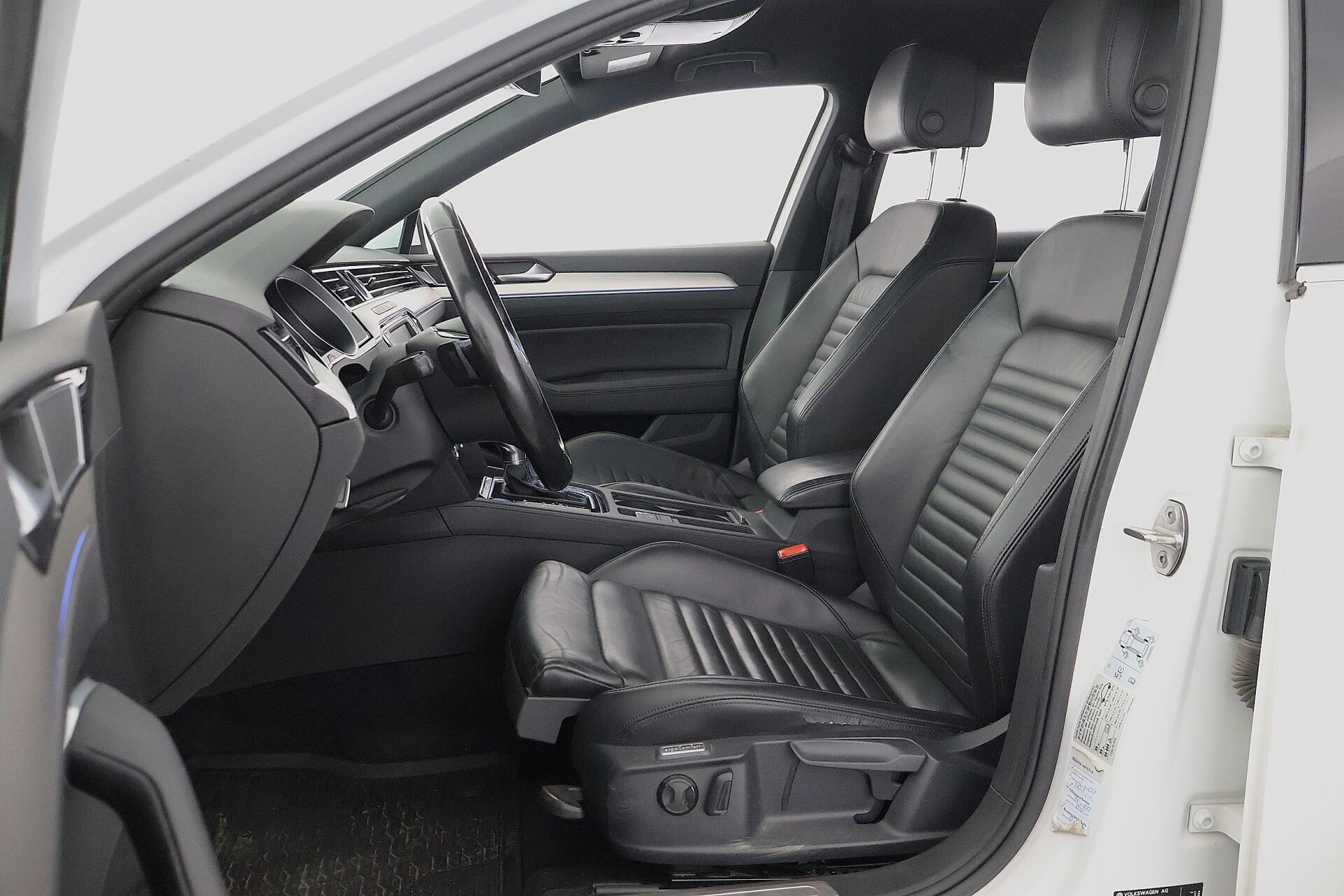 VOLKSWAGEN Passat 2016