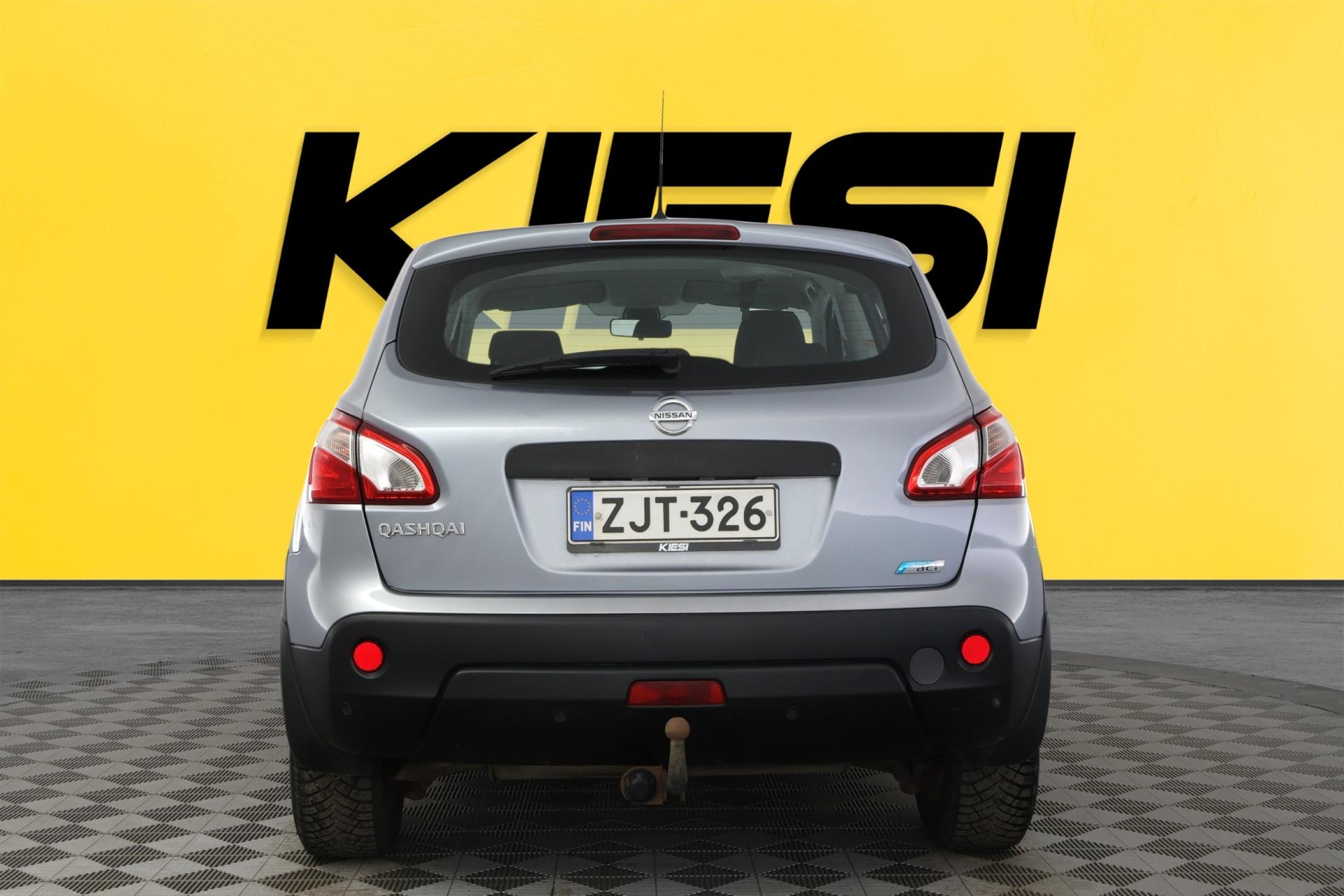 NISSAN Qashqai 2012