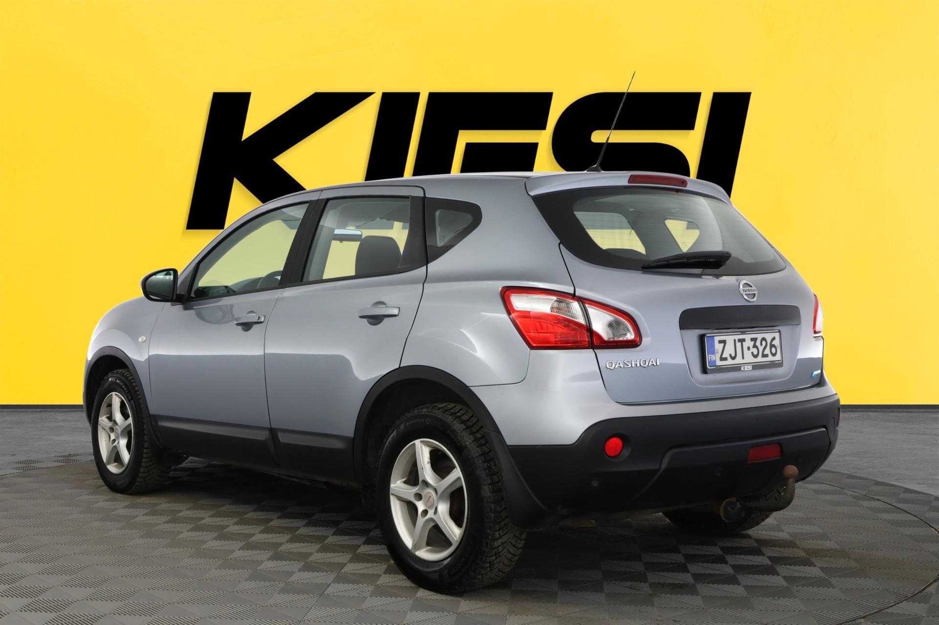 NISSAN Qashqai 2012