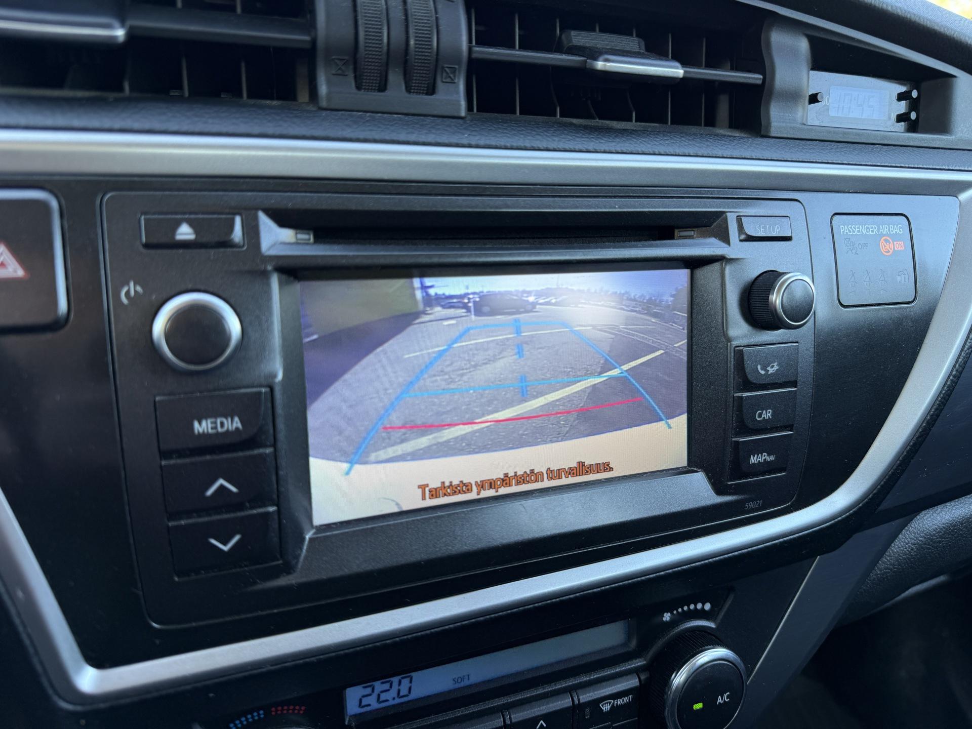 TOYOTA Auris 2013